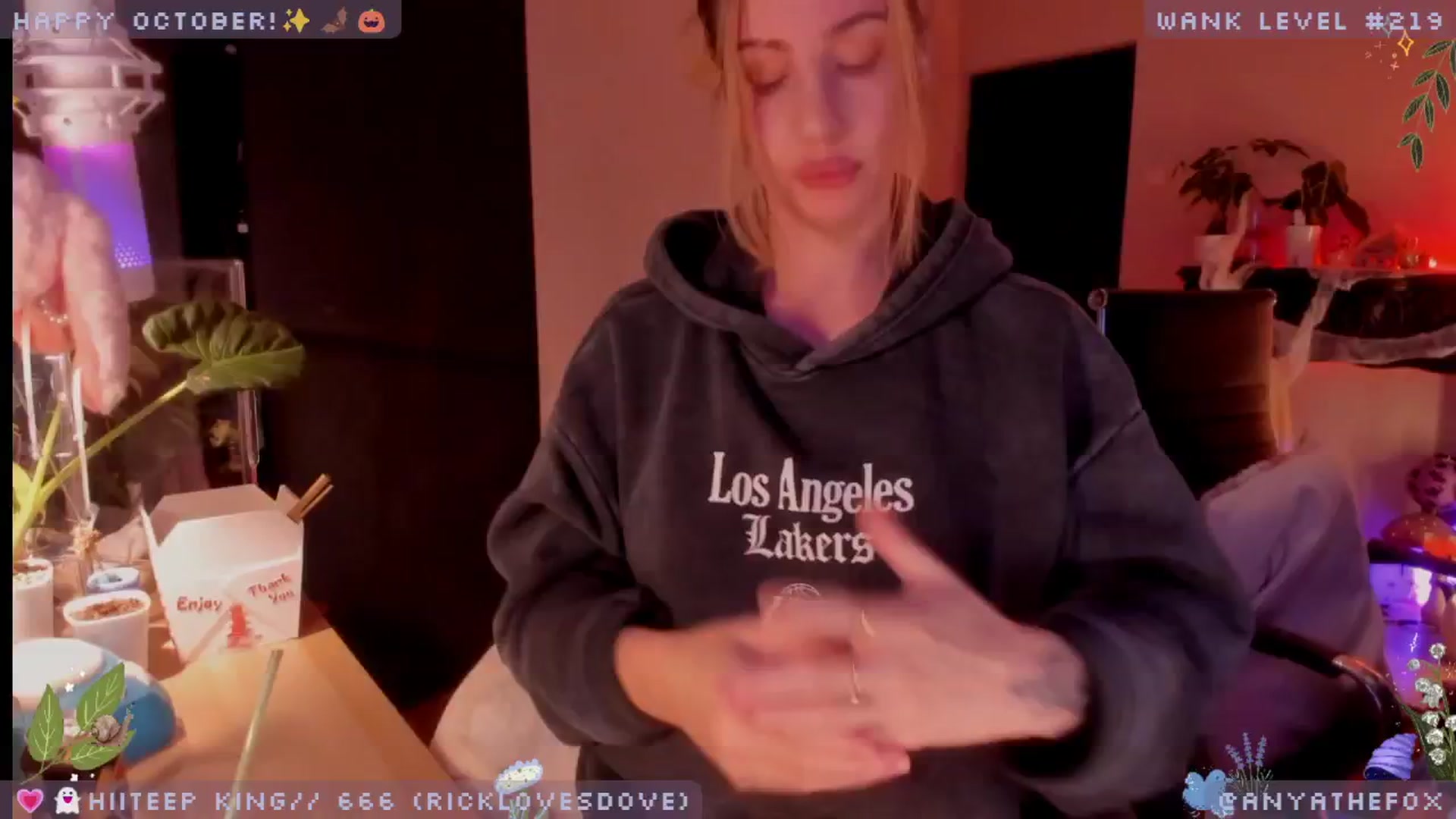 Gallery image thumbnail from LoveDove's myfreecams stream on, 10/25/2025, 07:50 image 7 of 20