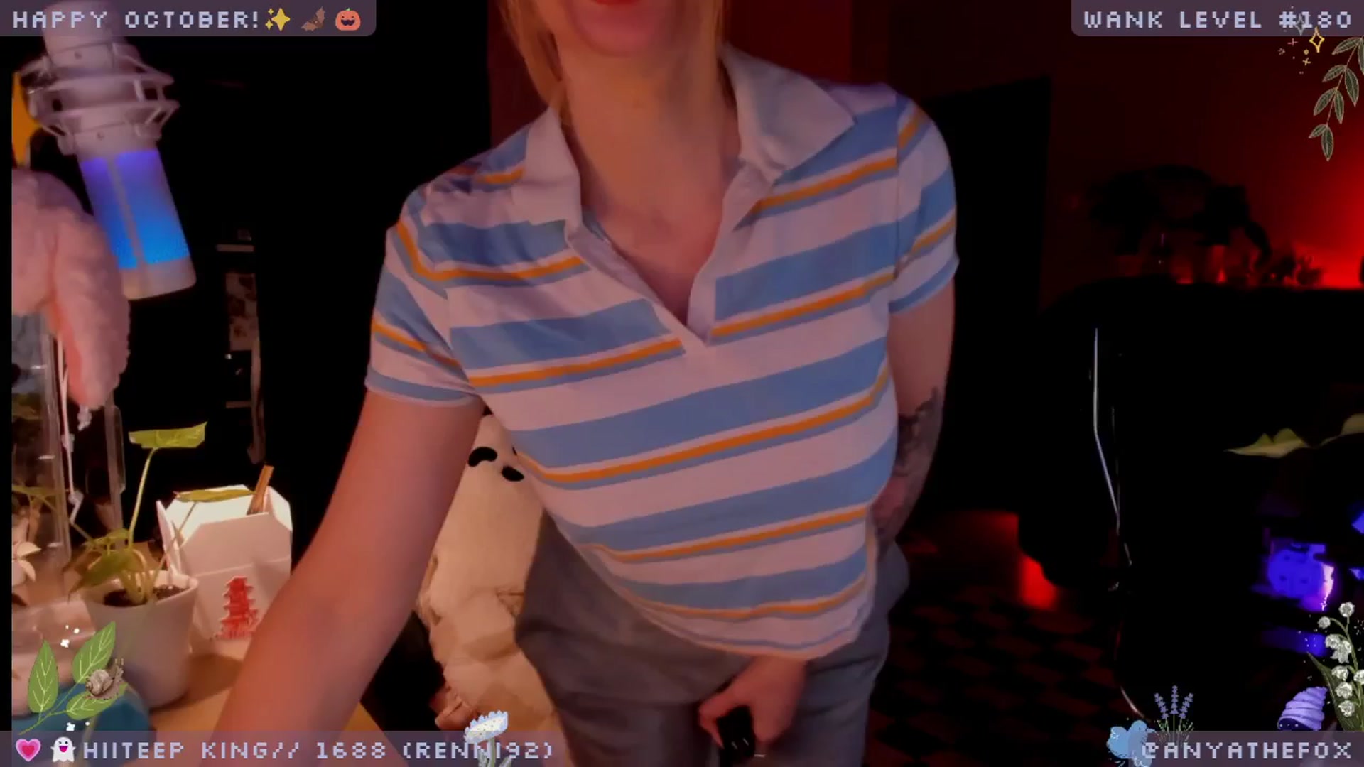 Gallery image thumbnail from LoveDove's myfreecams stream on, 10/31/2025, 08:46 image 4 of 20