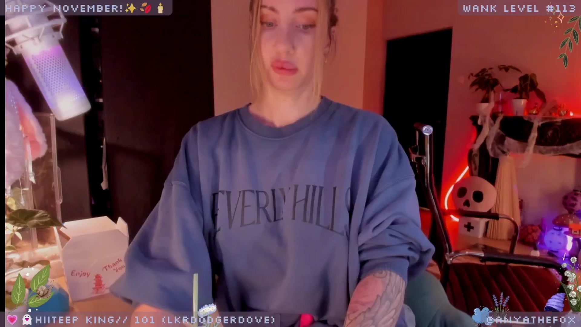 Gallery image thumbnail from LoveDove's myfreecams stream on, 11/02/2025, 09:26 image 1 of 20