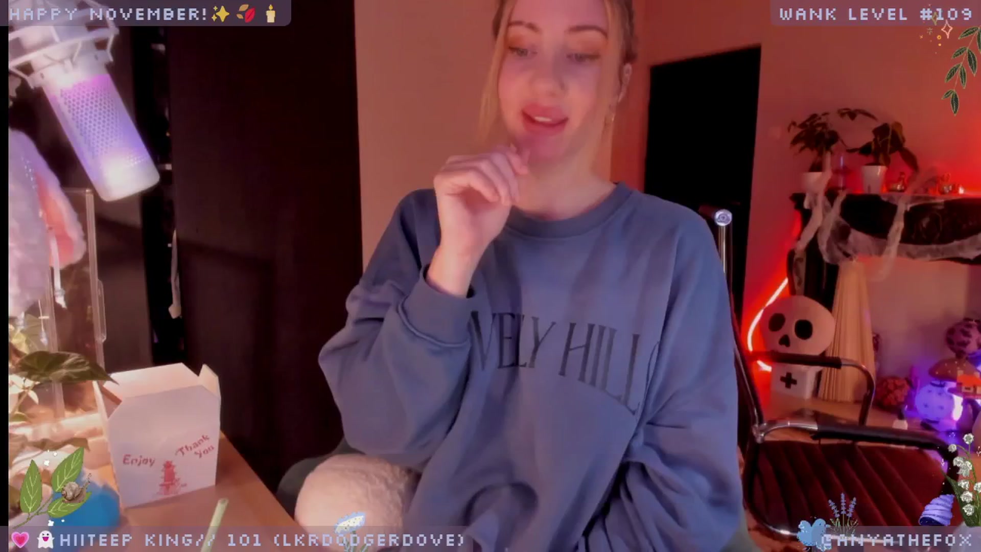 Gallery image thumbnail from LoveDove's myfreecams stream on, 11/02/2025, 10:08 image 3 of 20