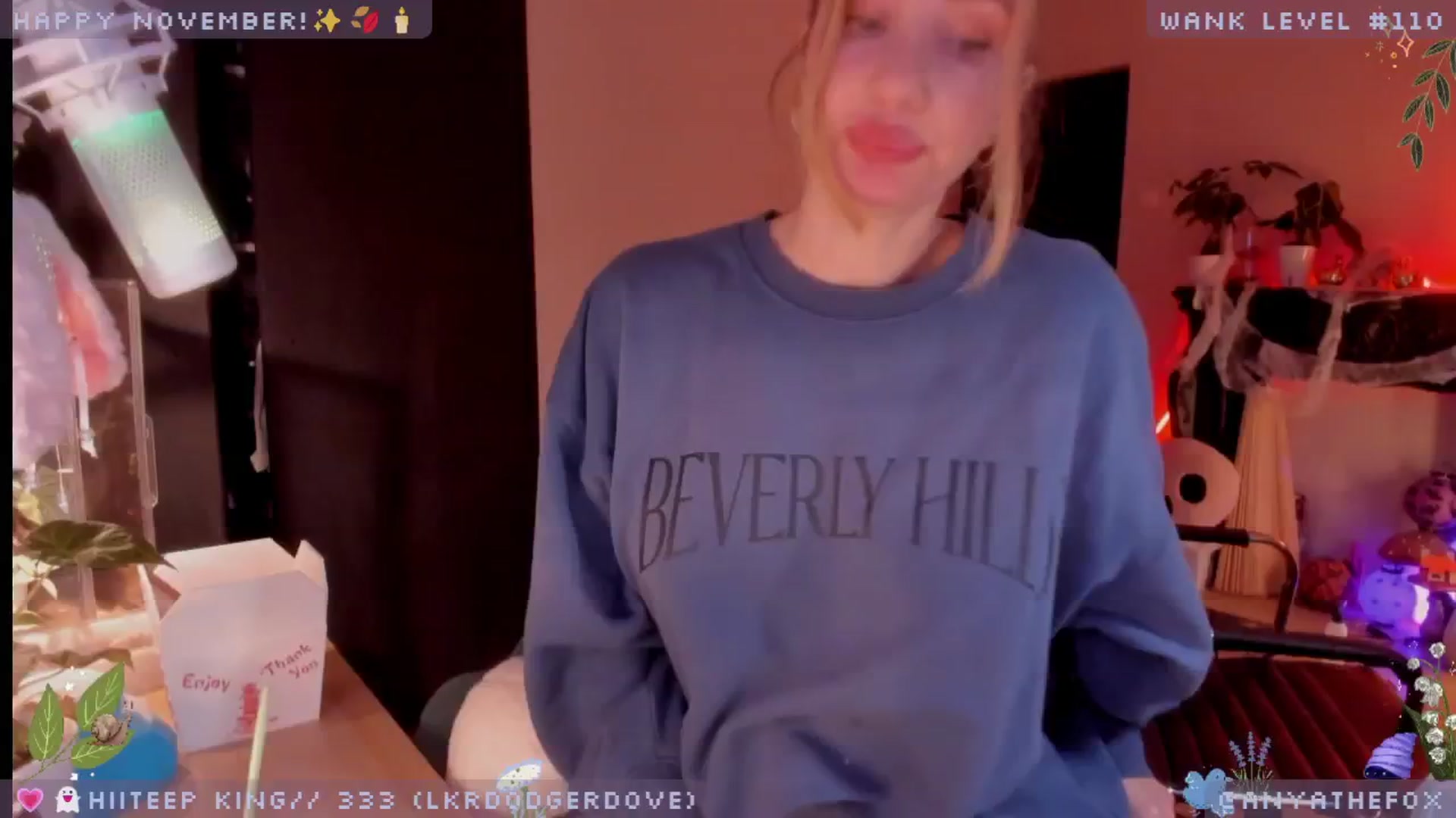 Gallery image thumbnail from LoveDove's myfreecams stream on, 11/02/2025, 10:08 image 14 of 20