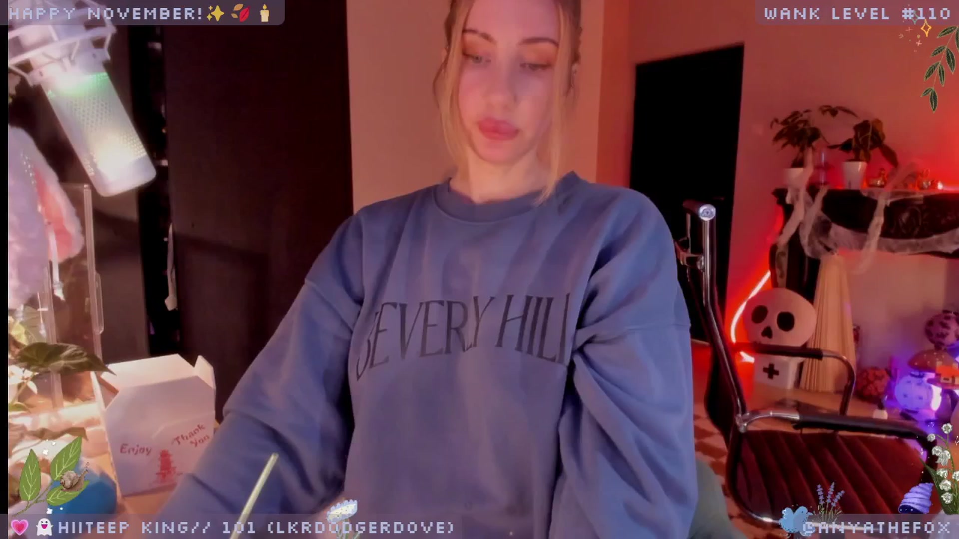 Gallery image thumbnail from LoveDove's myfreecams stream on, 11/02/2025, 10:08 image 13 of 20