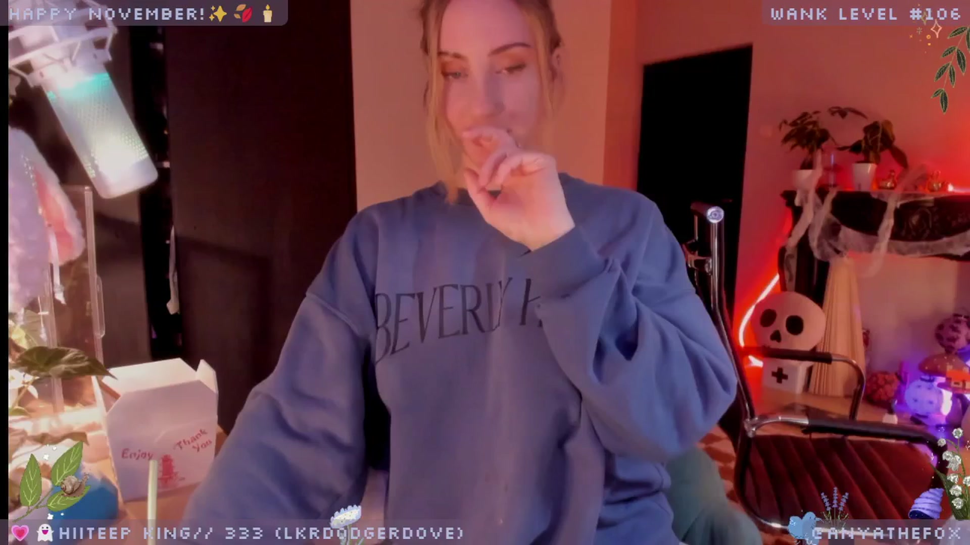 Gallery image thumbnail from LoveDove's myfreecams stream on, 11/02/2025, 10:08 image 15 of 20