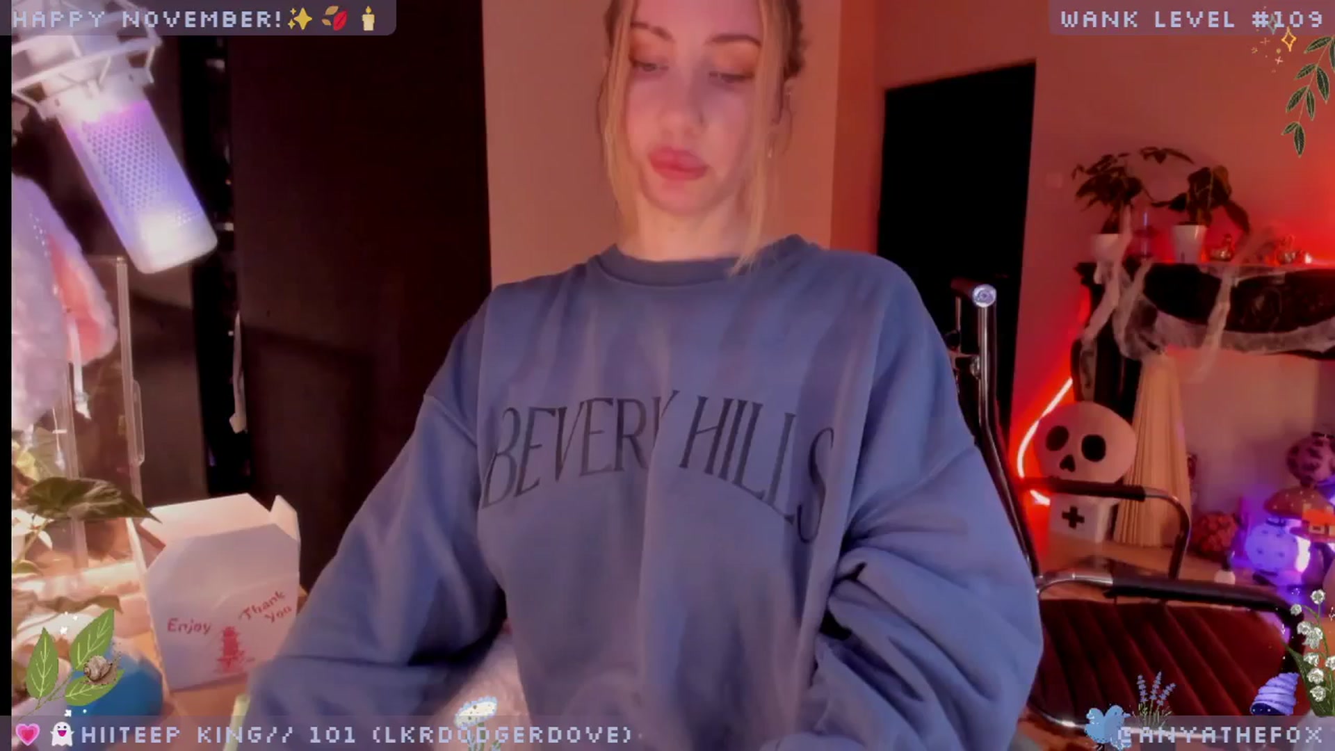 Gallery image thumbnail from LoveDove's myfreecams stream on, 11/02/2025, 10:08 image 2 of 20