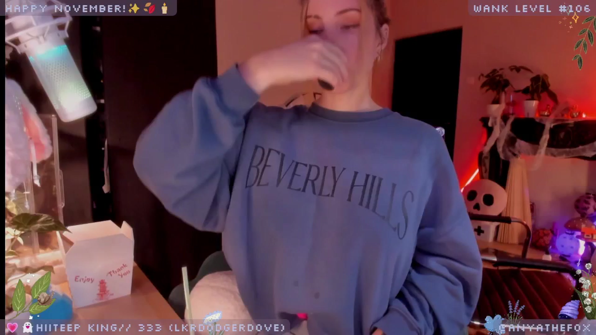 Gallery image thumbnail from LoveDove's myfreecams stream on, 11/02/2025, 10:08 image 16 of 20