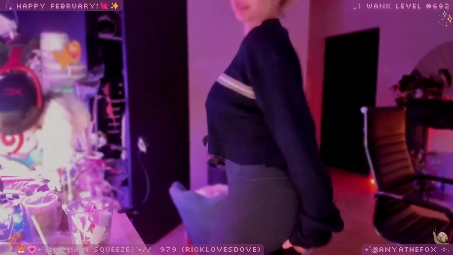 Gallery image thumbnail from LoveDove's myfreecams stream on, 02/12/2026, 11:32 image 1 of 20