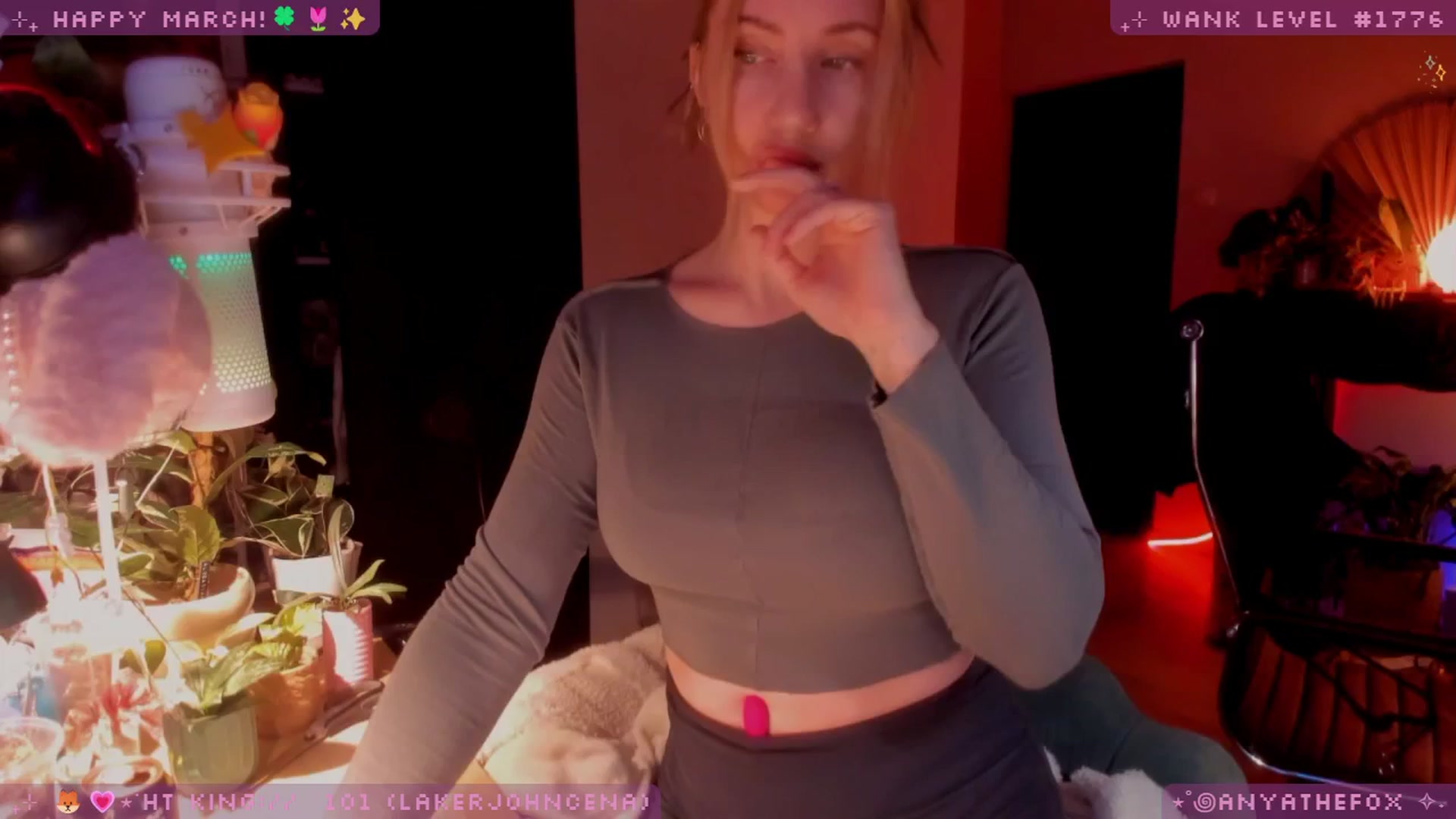 Gallery image thumbnail from LoveDove's myfreecams stream on, 03/08/2026, 08:19 image 16 of 20
