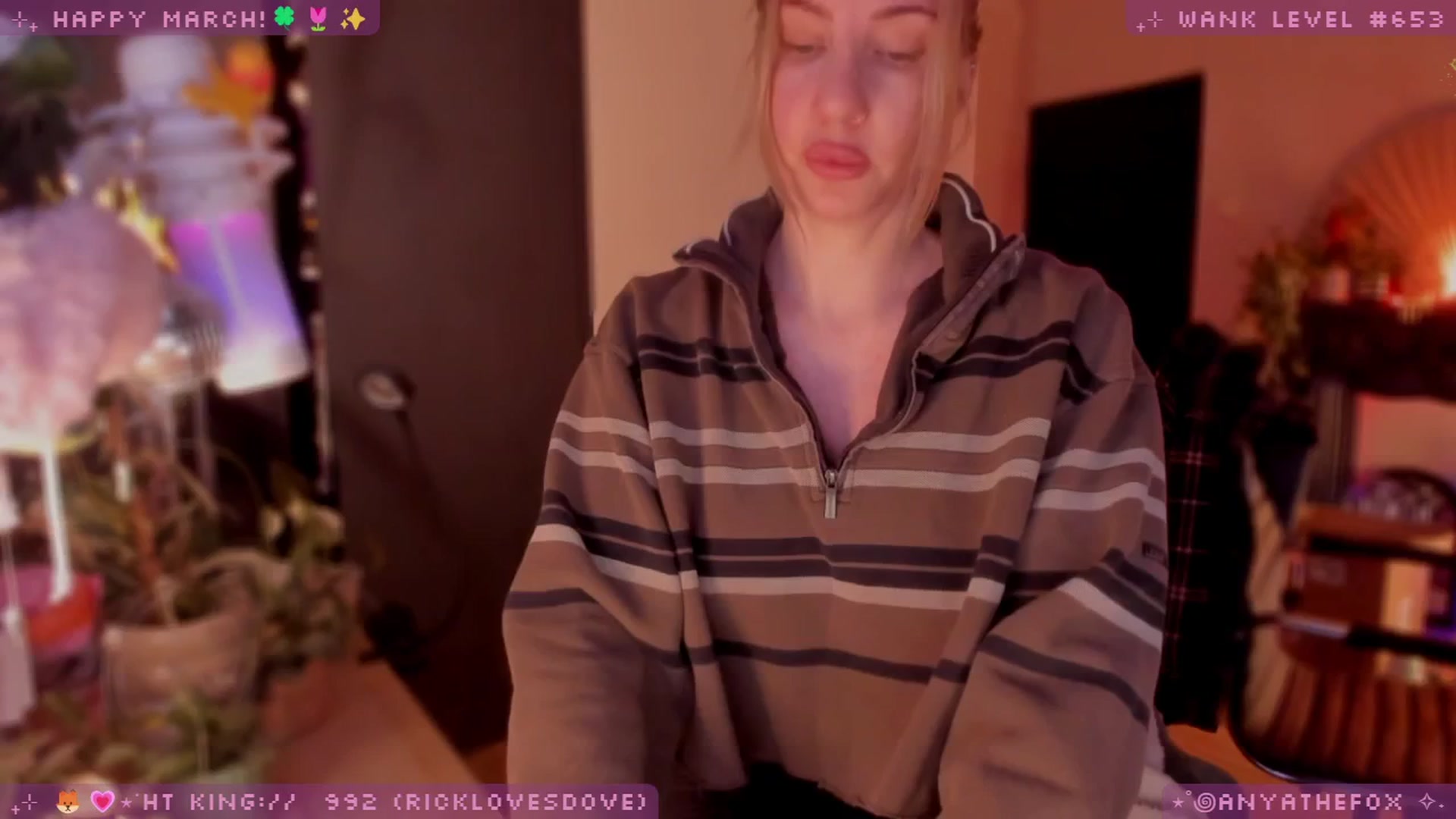 Gallery image thumbnail from LoveDove's myfreecams stream on, 03/20/2026, 08:05 image 14 of 20