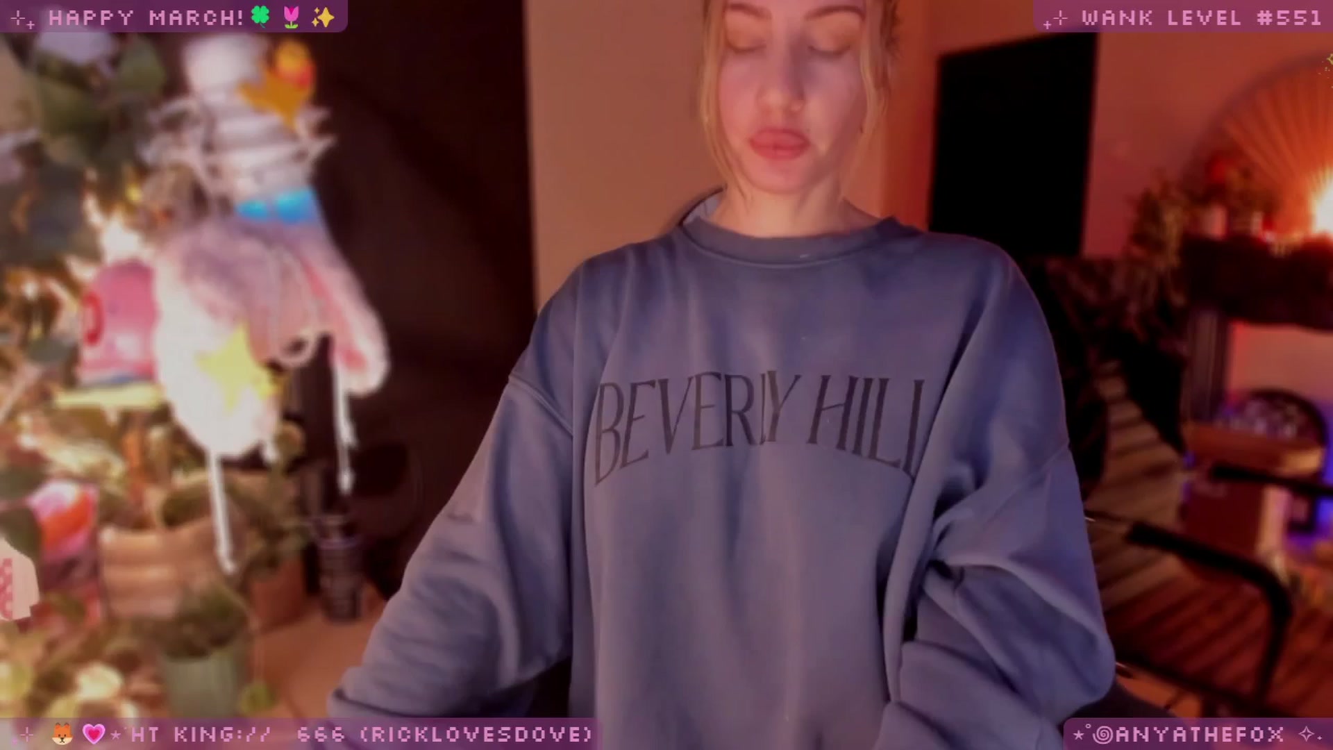 Gallery image thumbnail from LoveDove's myfreecams stream on, 03/21/2026, 09:17 image 14 of 20