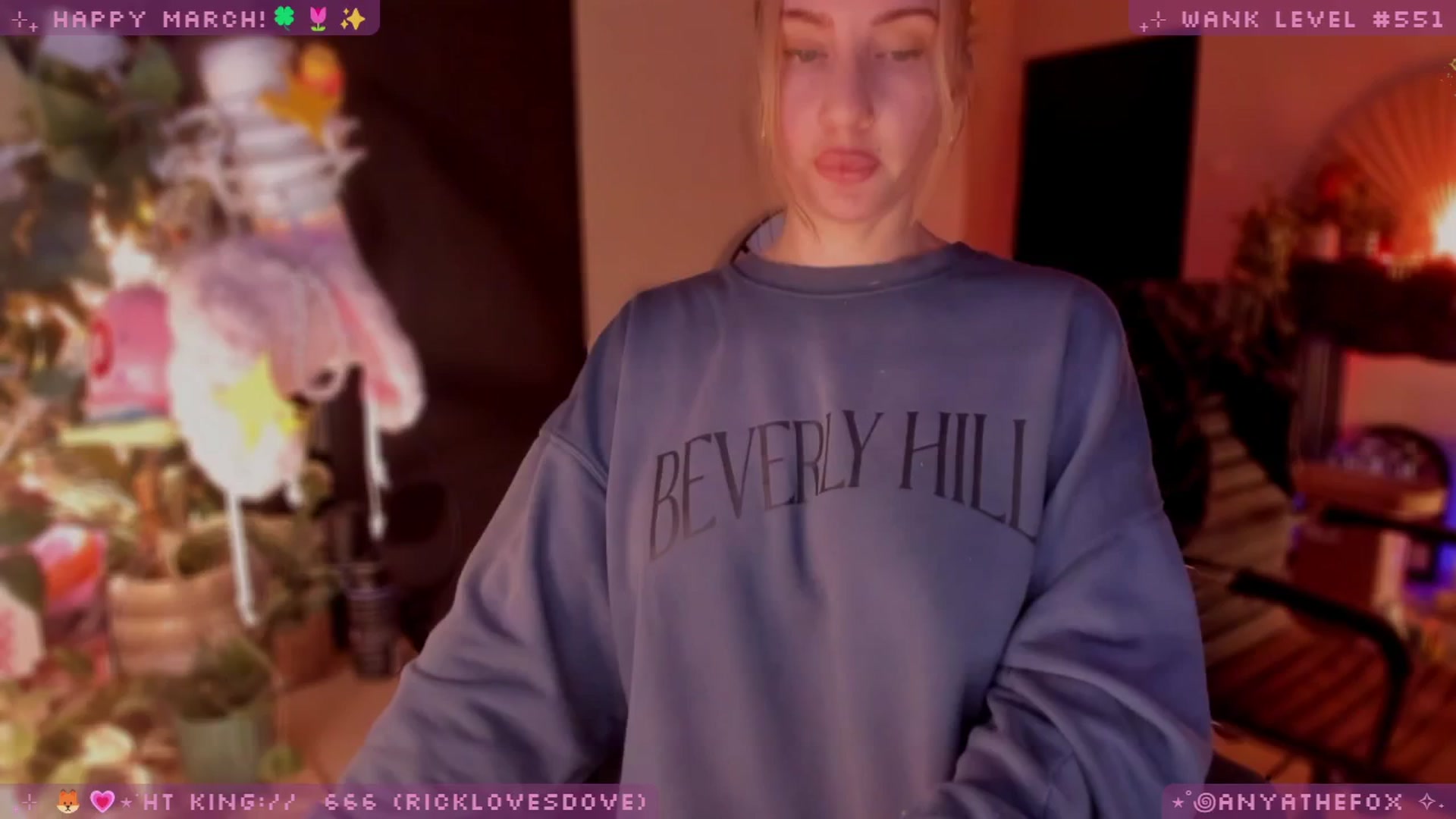 Gallery image thumbnail from LoveDove's myfreecams stream on, 03/21/2026, 09:17 image 12 of 20