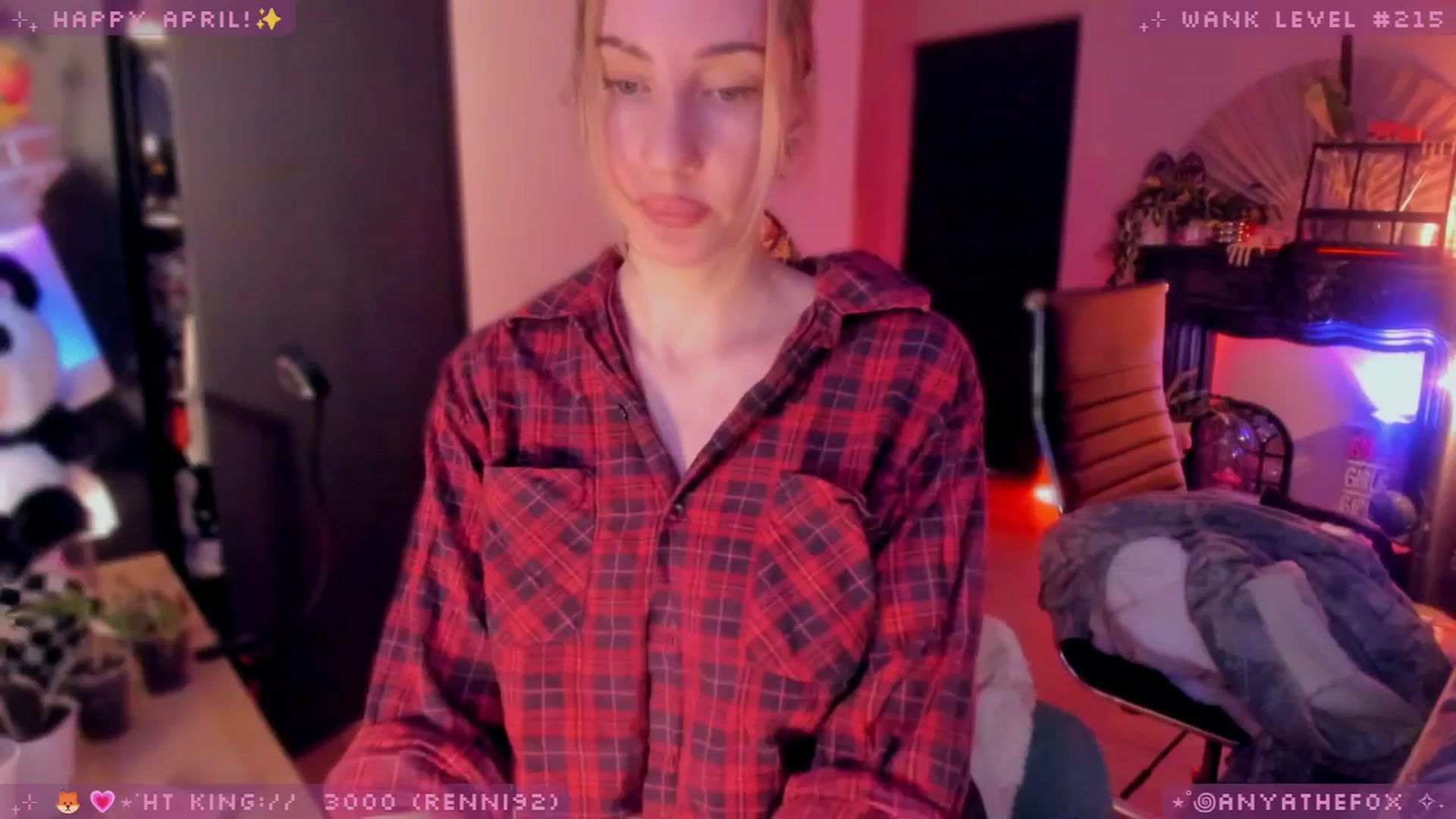 Gallery image thumbnail from LoveDove's myfreecams stream on, 04/10/2026, 08:16 image 15 of 20