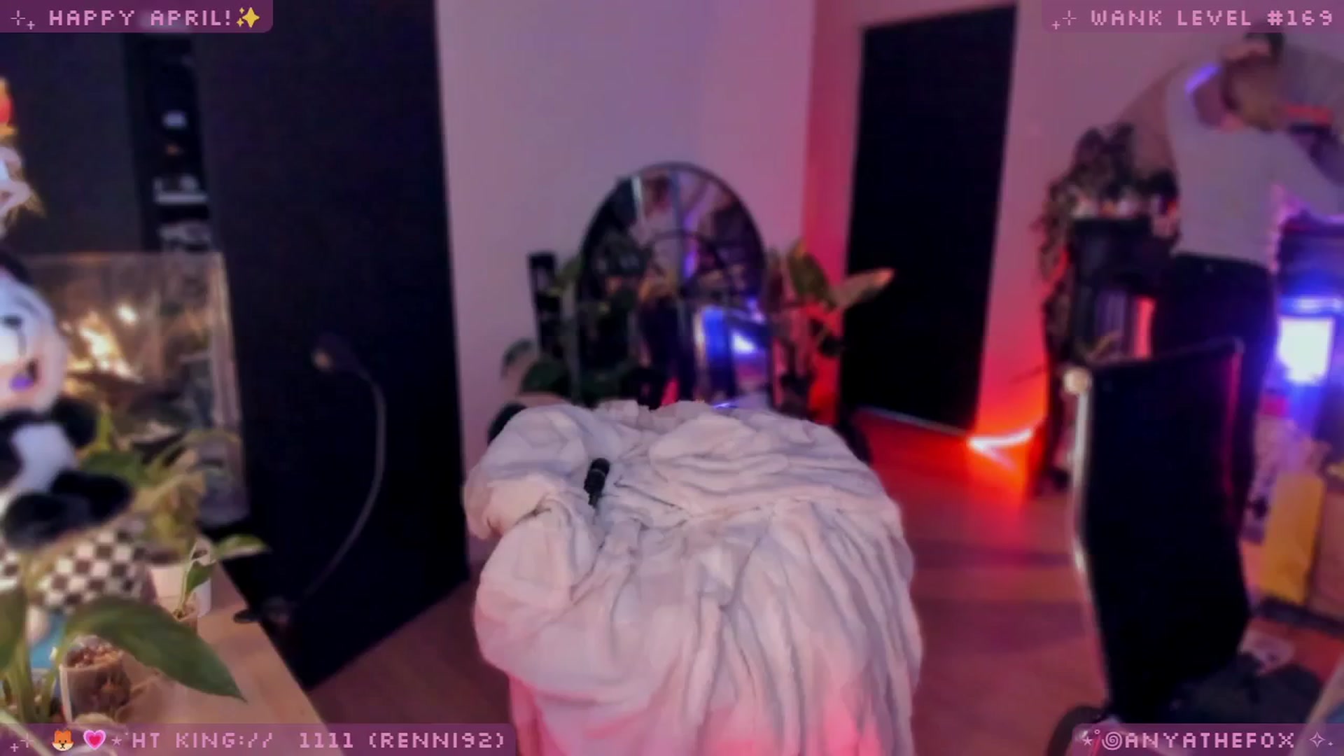 Gallery image thumbnail from LoveDove's myfreecams stream on, 04/20/2026, 09:02 image 17 of 20