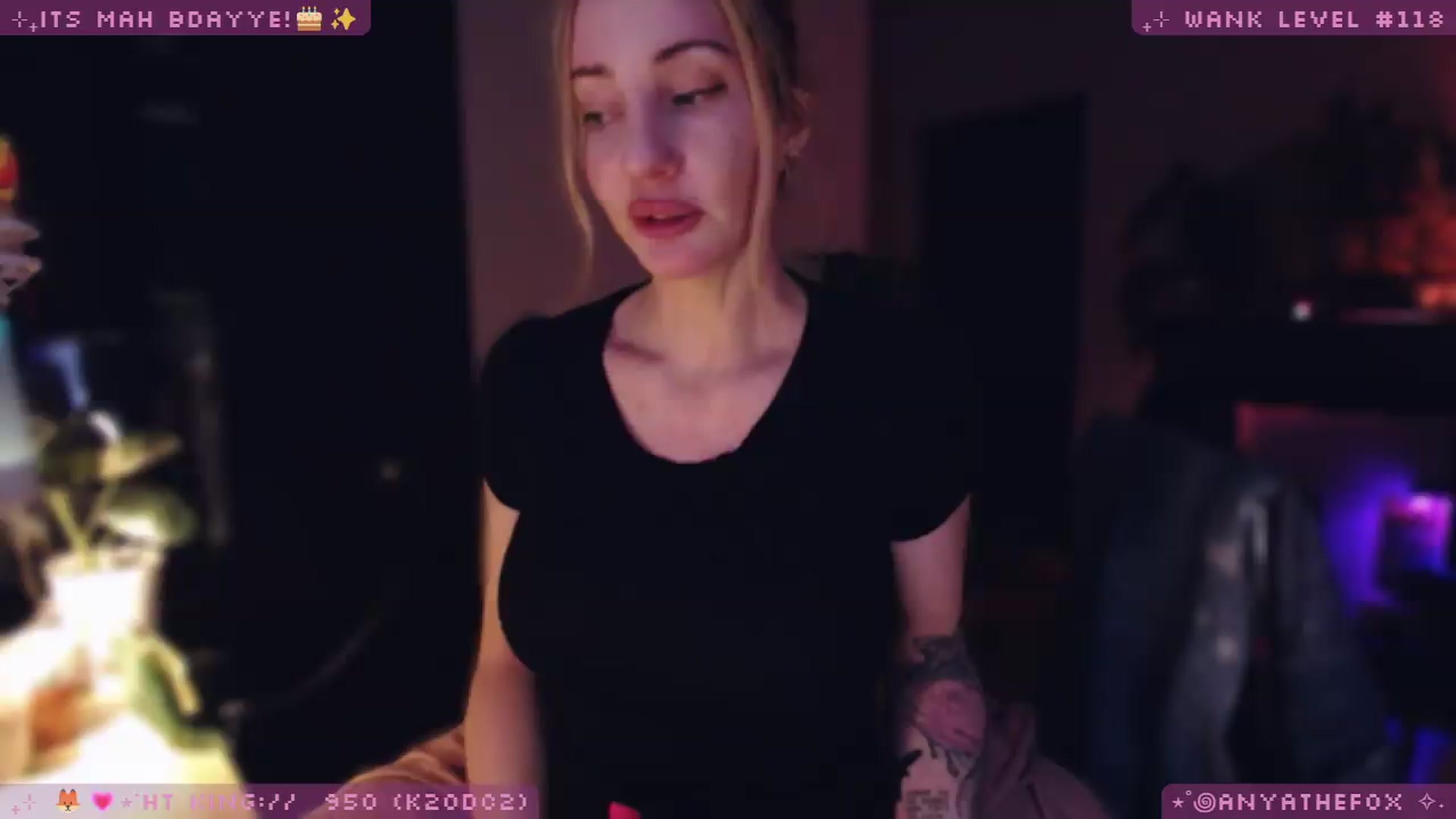 Gallery image thumbnail from LoveDove's myfreecams stream on, 06/07/2026, 09:21 image 18 of 20