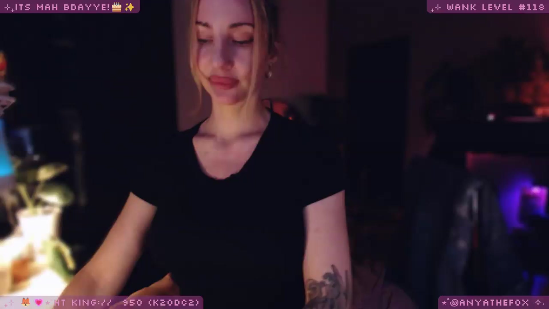 Gallery image thumbnail from LoveDove's myfreecams stream on, 06/07/2026, 09:21 image 13 of 20