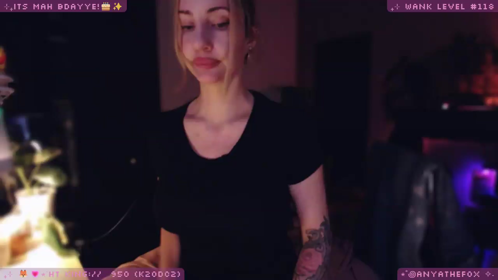 Gallery image thumbnail from LoveDove's myfreecams stream on, 06/07/2026, 09:21 image 14 of 20