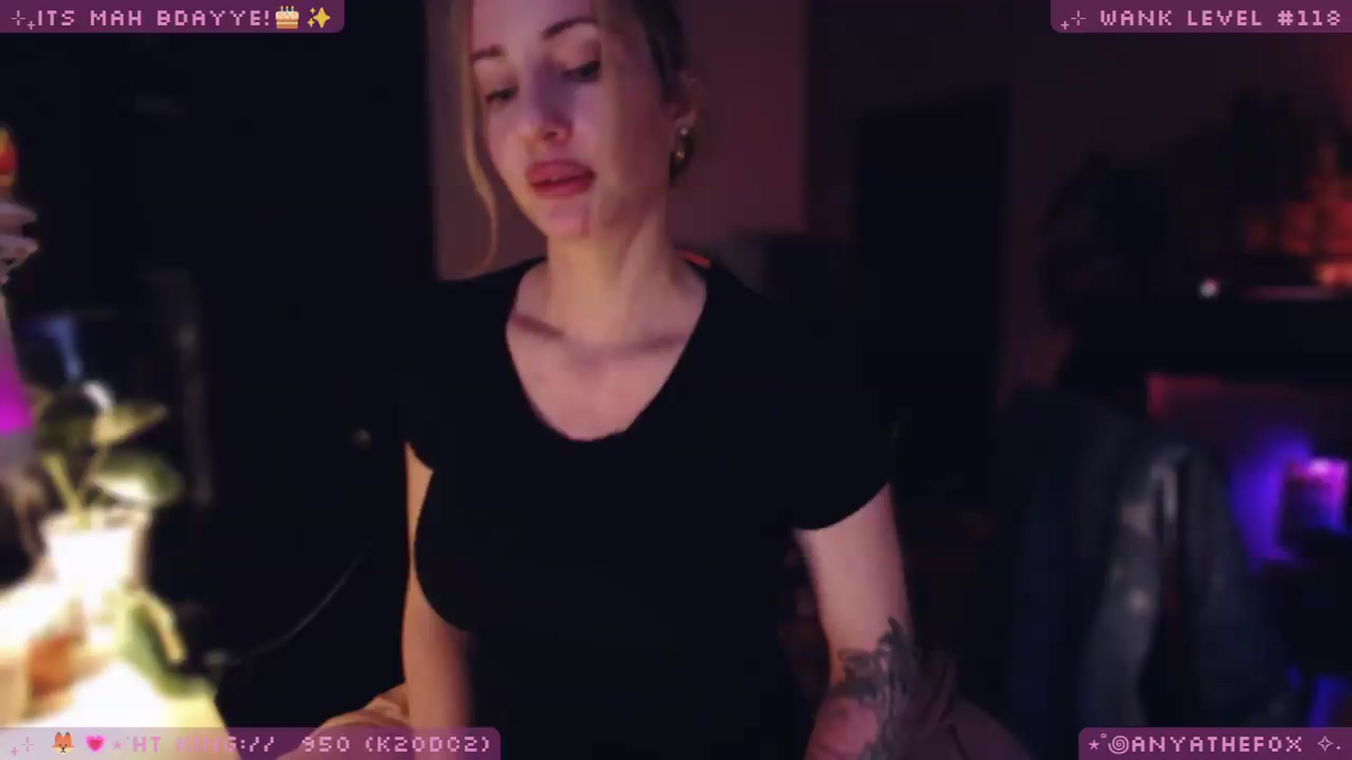 Gallery image thumbnail from LoveDove's myfreecams stream on, 06/07/2026, 09:21 image 15 of 20