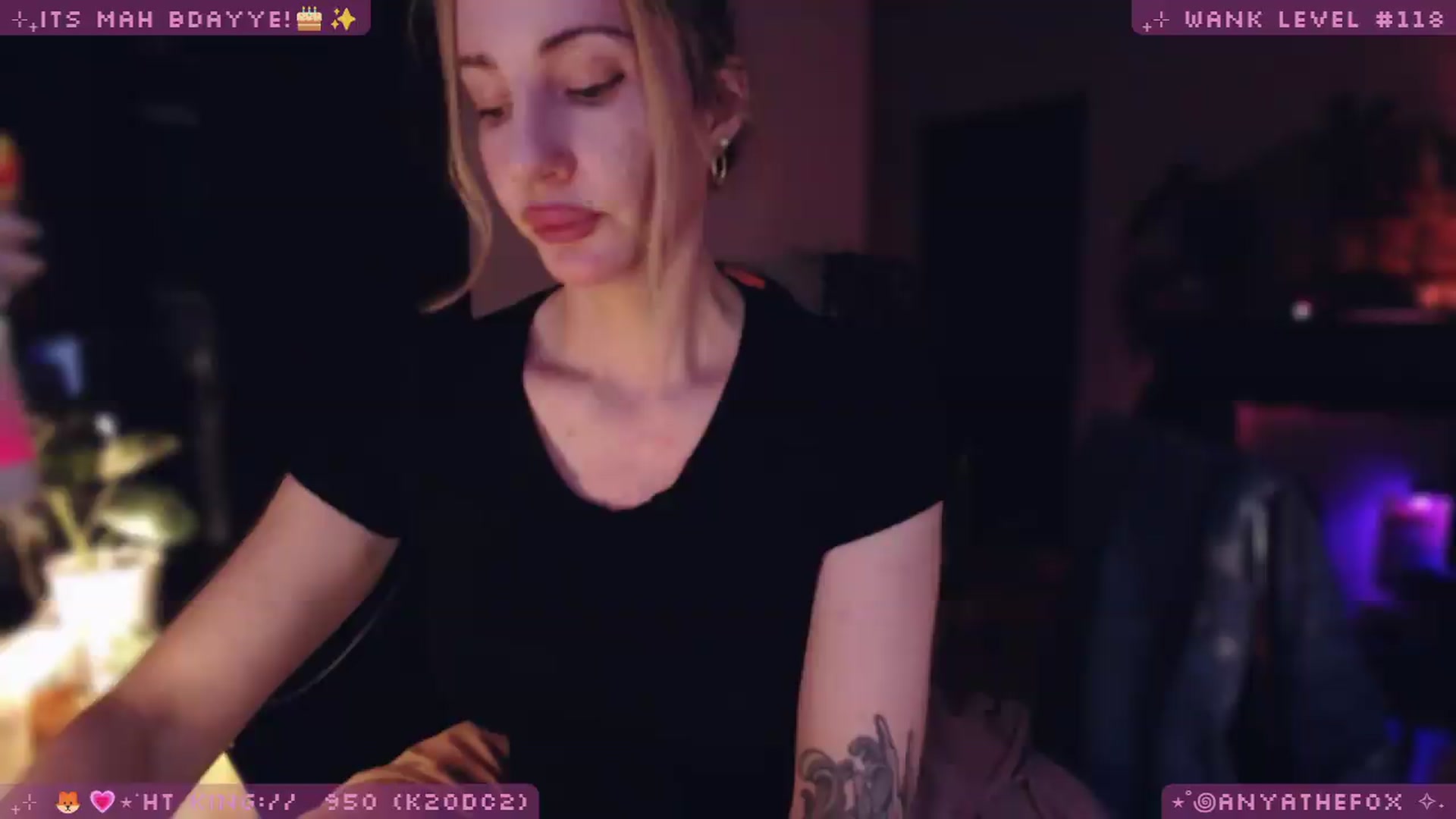 Gallery image thumbnail from LoveDove's myfreecams stream on, 06/07/2026, 09:21 image 19 of 20