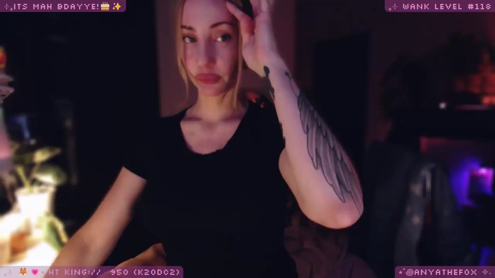 Gallery image thumbnail from LoveDove's myfreecams stream on, 06/07/2026, 09:21 image 10 of 20
