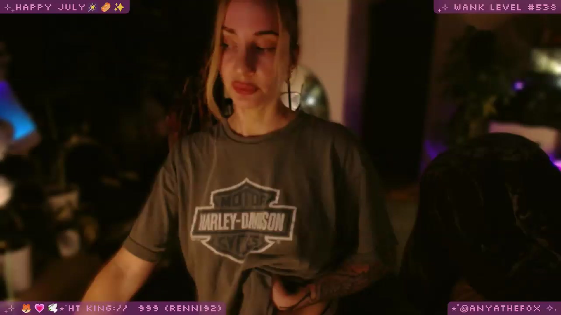 Gallery image thumbnail from LoveDove's myfreecams stream on, 07/02/2026, 08:07 image 16 of 20