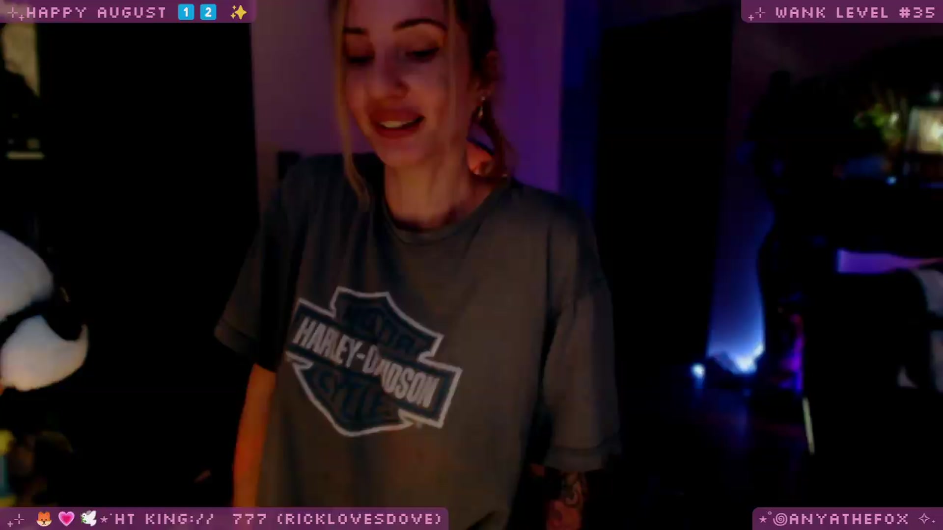 Gallery image thumbnail from LoveDove's myfreecams stream on, 08/01/2026, 09:40 image 5 of 20