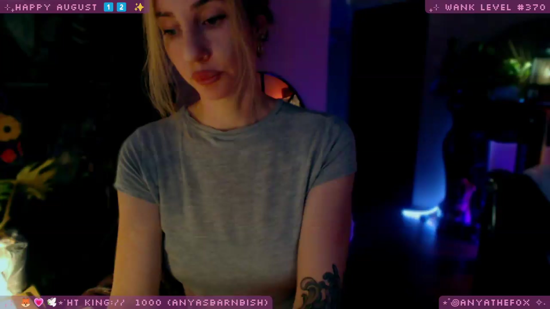 Gallery image thumbnail from LoveDove's myfreecams stream on, 08/06/2026, 07:51 image 14 of 20