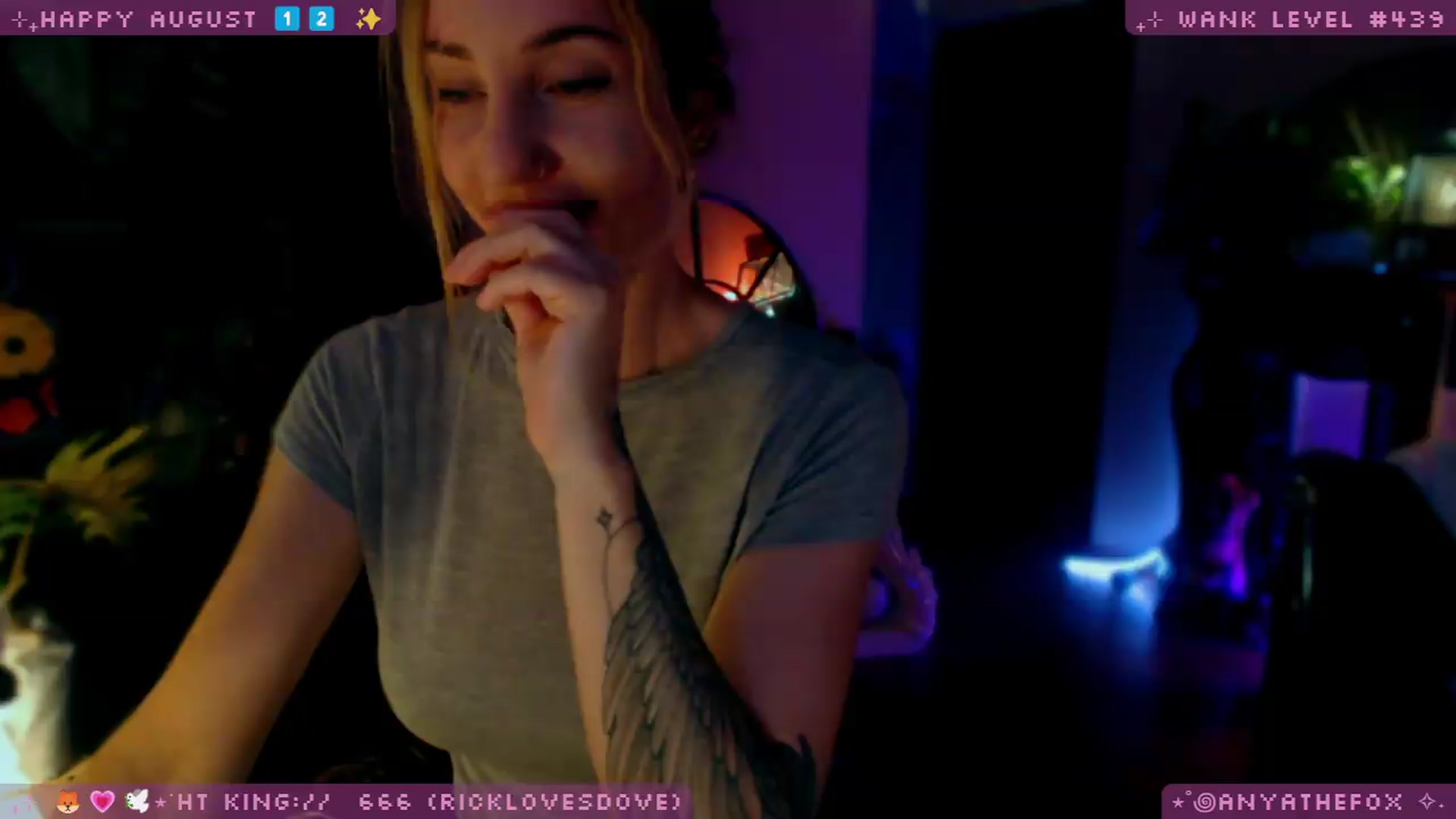 Gallery image thumbnail from LoveDove's myfreecams stream on, 08/06/2026, 07:51 image 5 of 20
