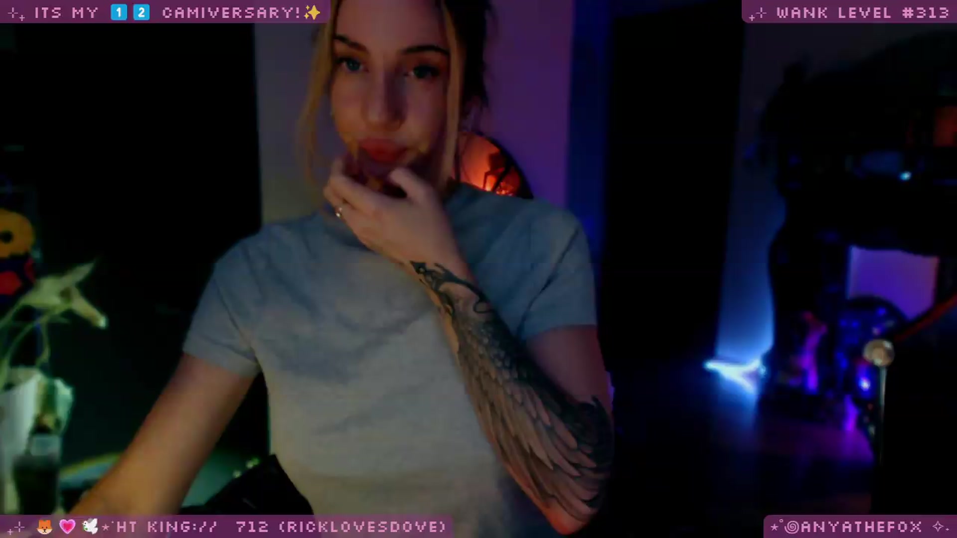Gallery image thumbnail from LoveDove's myfreecams stream on, 08/08/2026, 08:21 image 19 of 20
