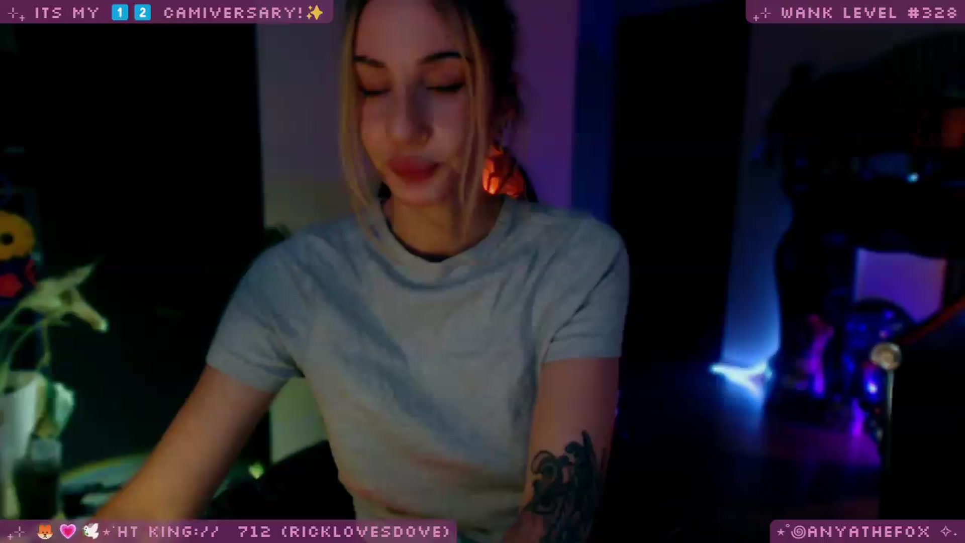 Gallery image thumbnail from LoveDove's myfreecams stream on, 08/08/2026, 08:21 image 10 of 20