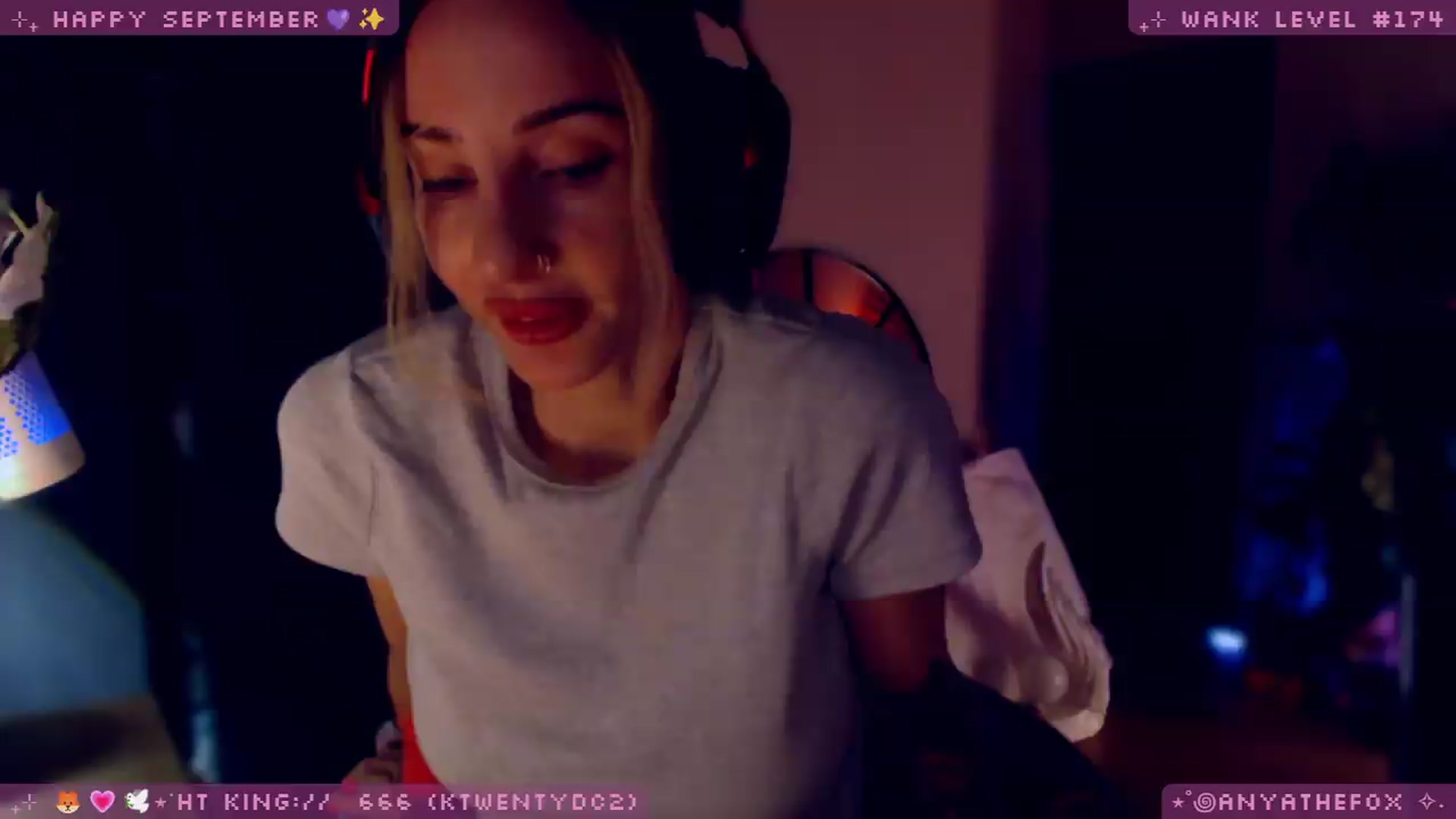 Gallery image thumbnail from LoveDove's myfreecams stream on, 09/13/2026, 09:35 image 9 of 20