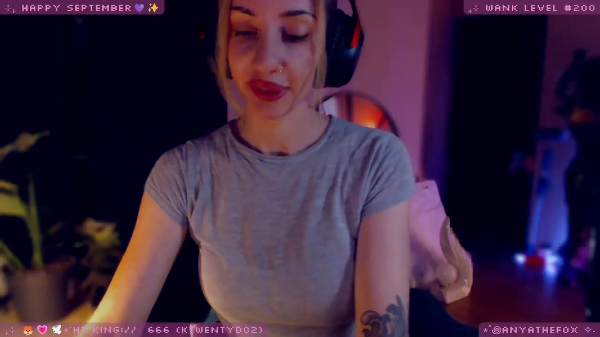 Gallery image thumbnail from LoveDove's myfreecams stream on, 09/19/2026, 08:39 image 5 of 20