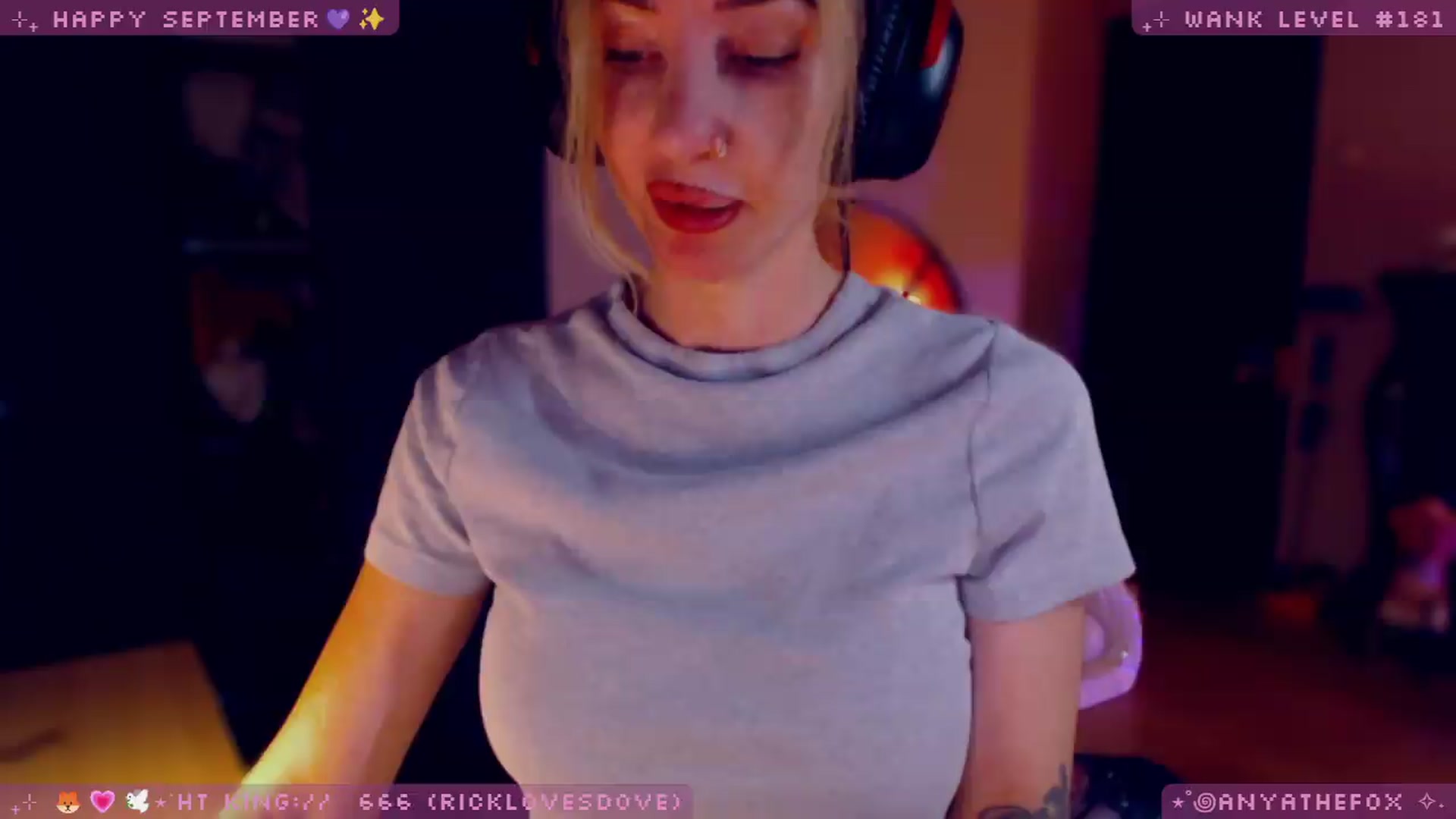 Gallery image thumbnail from LoveDove's myfreecams stream on, 09/20/2026, 07:56 image 6 of 20