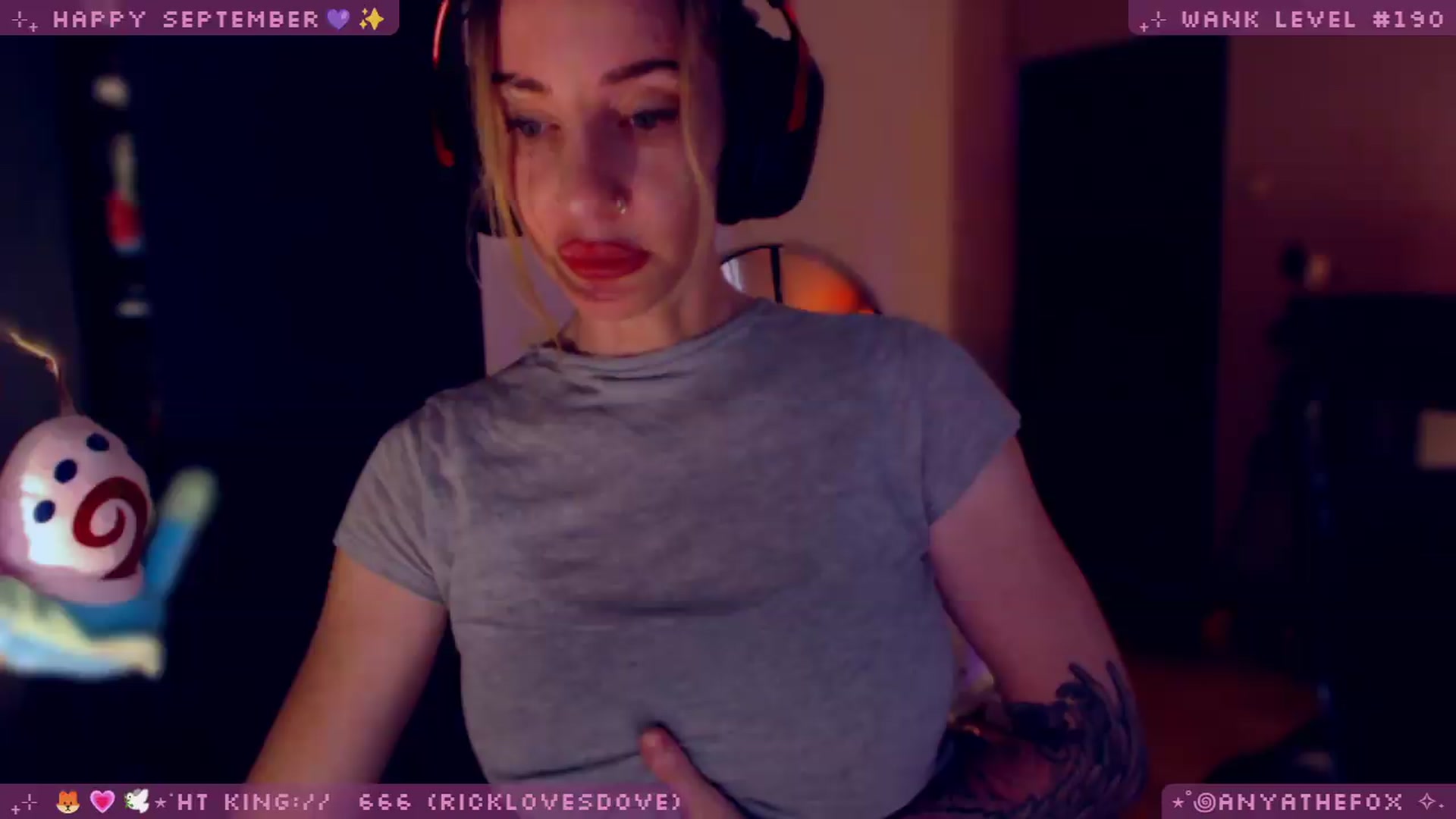 Gallery image thumbnail from LoveDove's myfreecams stream on, 09/27/2026, 09:22 image 4 of 20