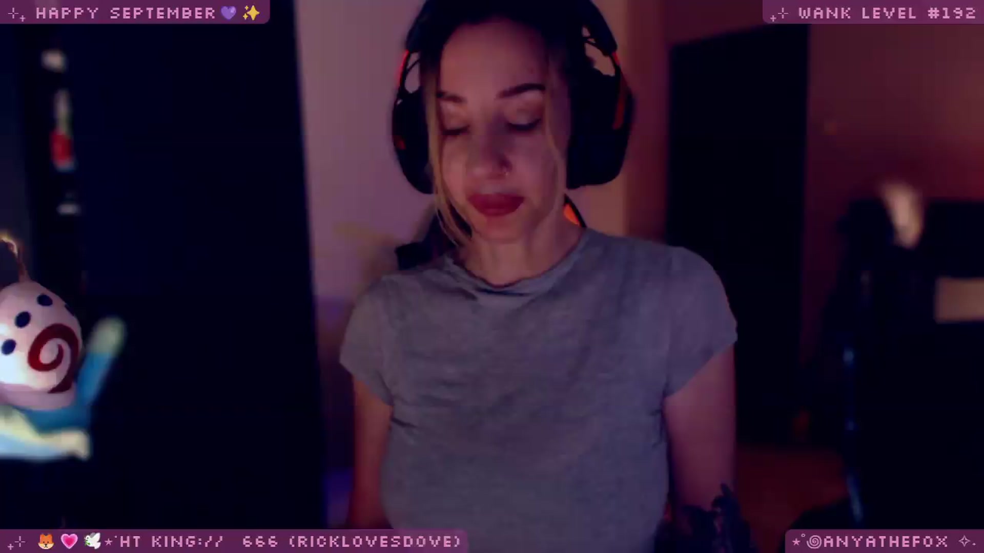Gallery image thumbnail from LoveDove's myfreecams stream on, 09/27/2026, 09:22 image 2 of 20