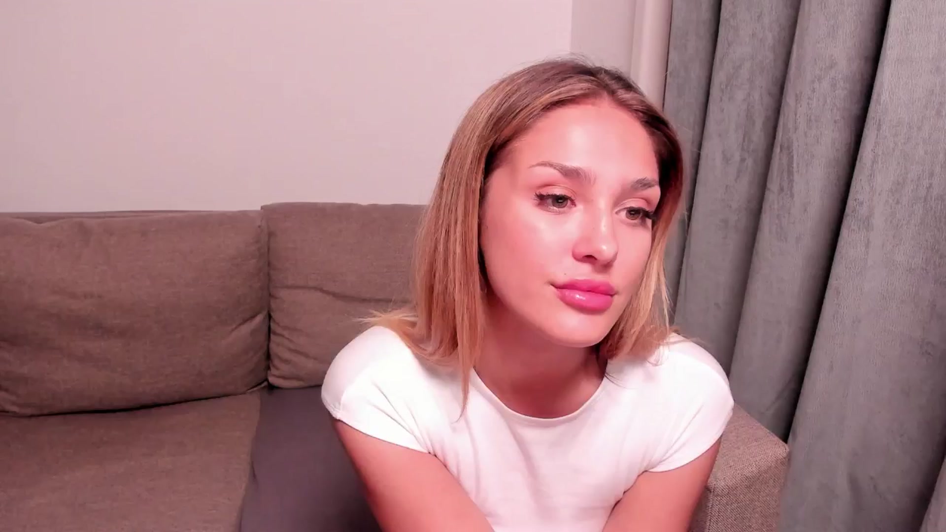 Gallery image thumbnail from LoveHarley's myfreecams stream on, 08/31/2024, 20:05 image 9 of 20