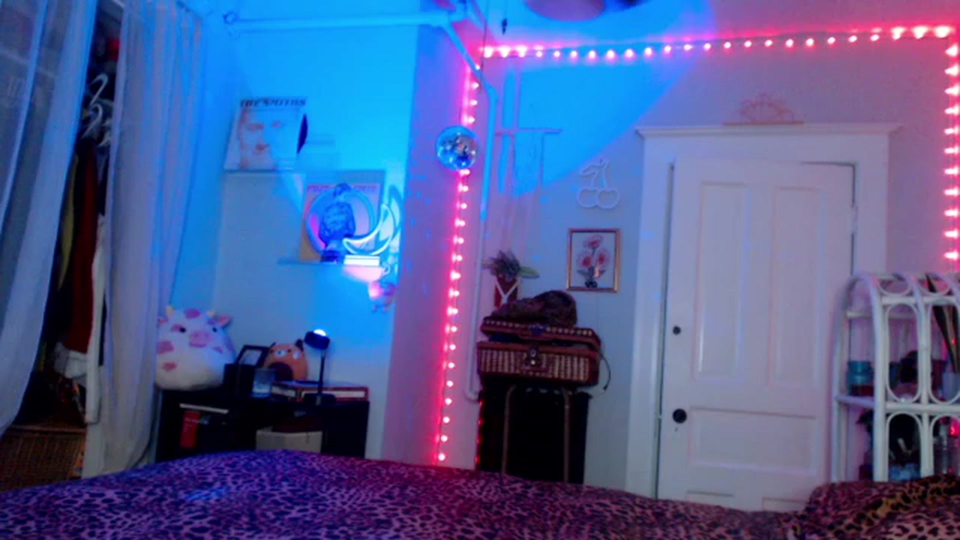 Gallery image thumbnail from LoveKylie's myfreecams stream on, 02/21/2023, 06:30 image 19 of 20