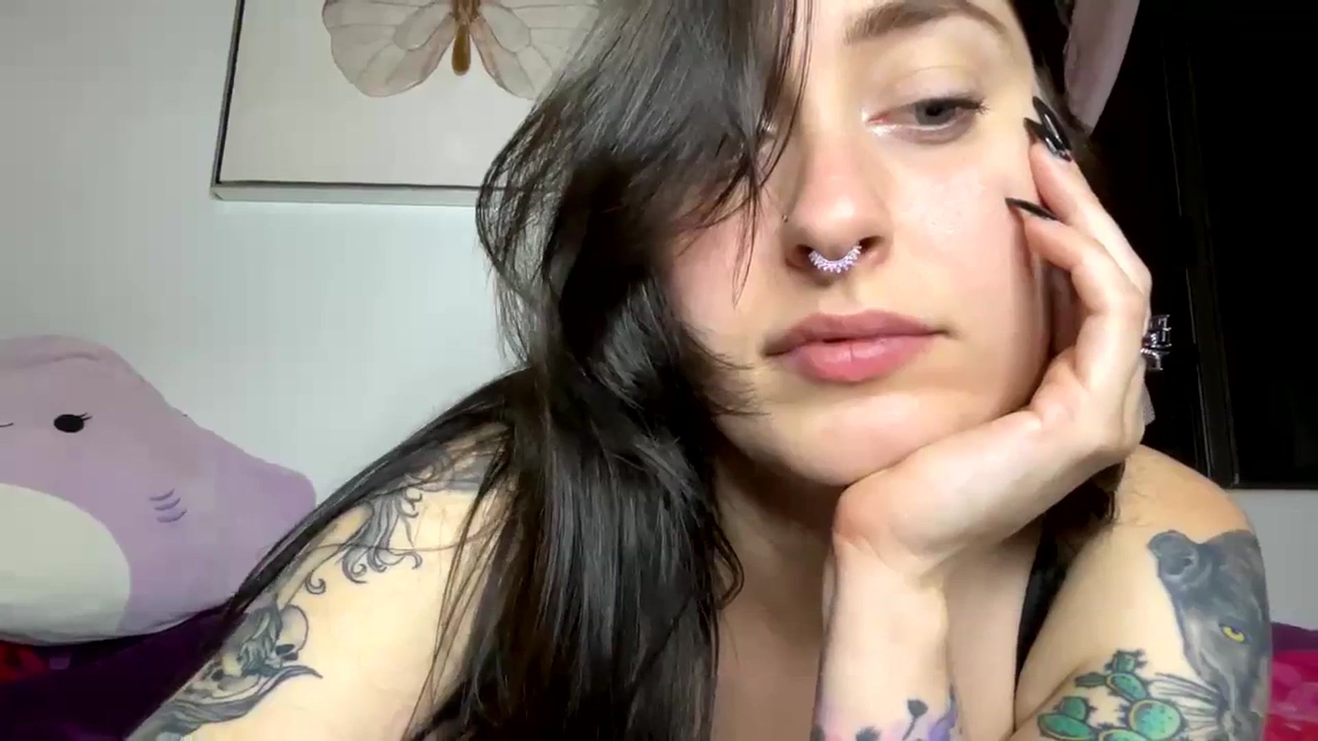 Gallery image thumbnail from LoveLondon's myfreecams stream on, 03/01/2024, 10:27 image 13 of 20