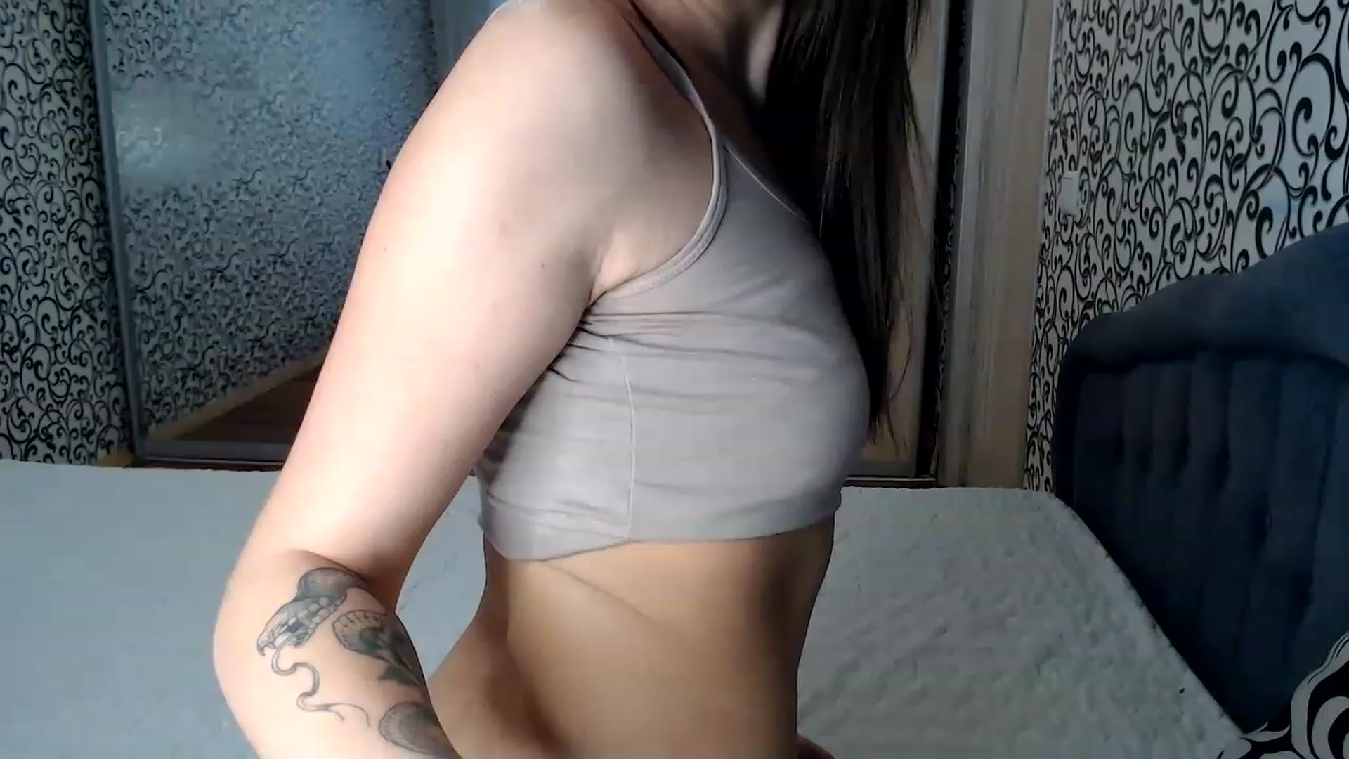 Gallery image thumbnail from LoveLovee111's myfreecams stream on, 01/18/2023, 12:08 image 5 of 20