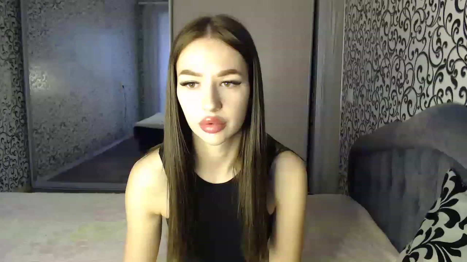 Gallery image thumbnail from LoveLovee111's myfreecams stream on, 02/17/2023, 14:15 image 1 of 20