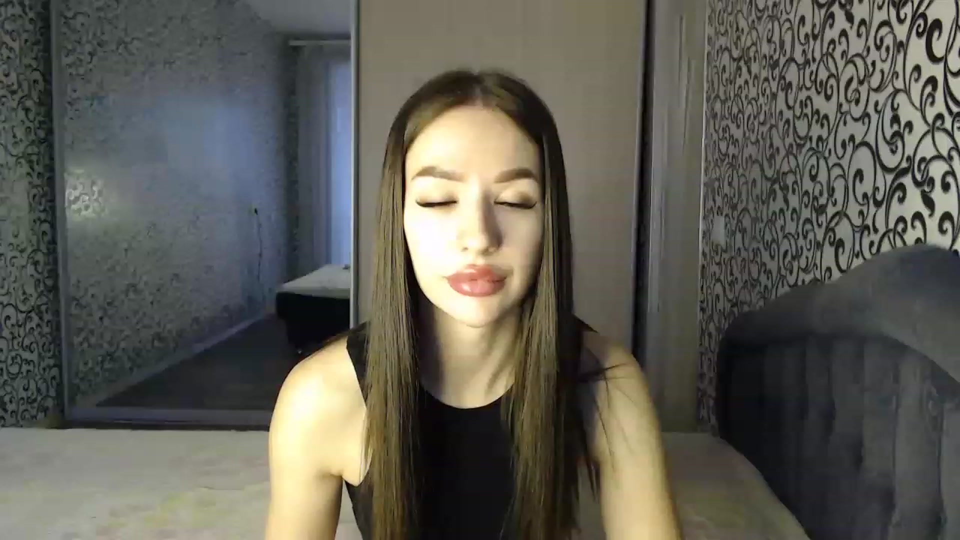 Gallery image thumbnail from LoveLovee111's myfreecams stream on, 02/17/2023, 14:15 image 5 of 20