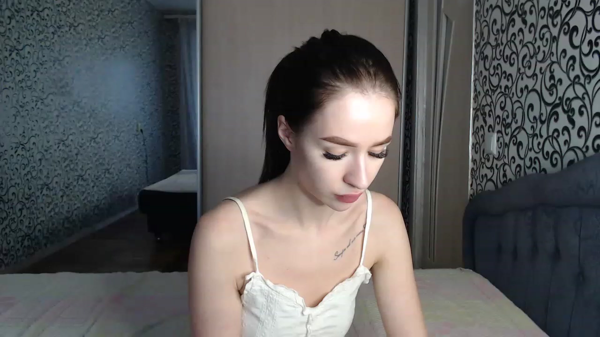 Gallery image thumbnail from LoveLovee111's myfreecams stream on, 03/03/2023, 14:48 image 13 of 20