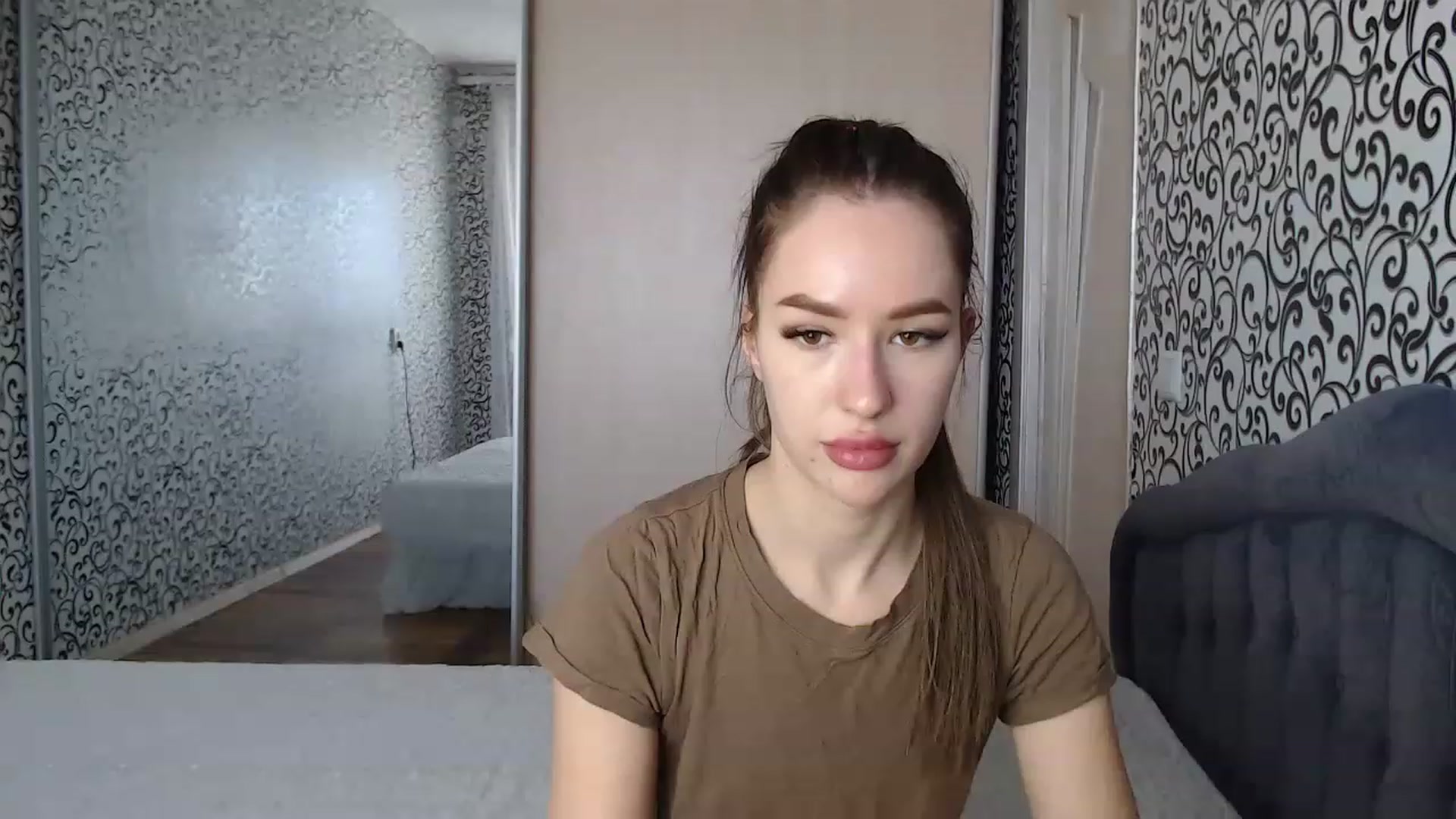 Gallery image thumbnail from LoveLovee111's myfreecams stream on, 03/13/2023, 13:19 image 6 of 20