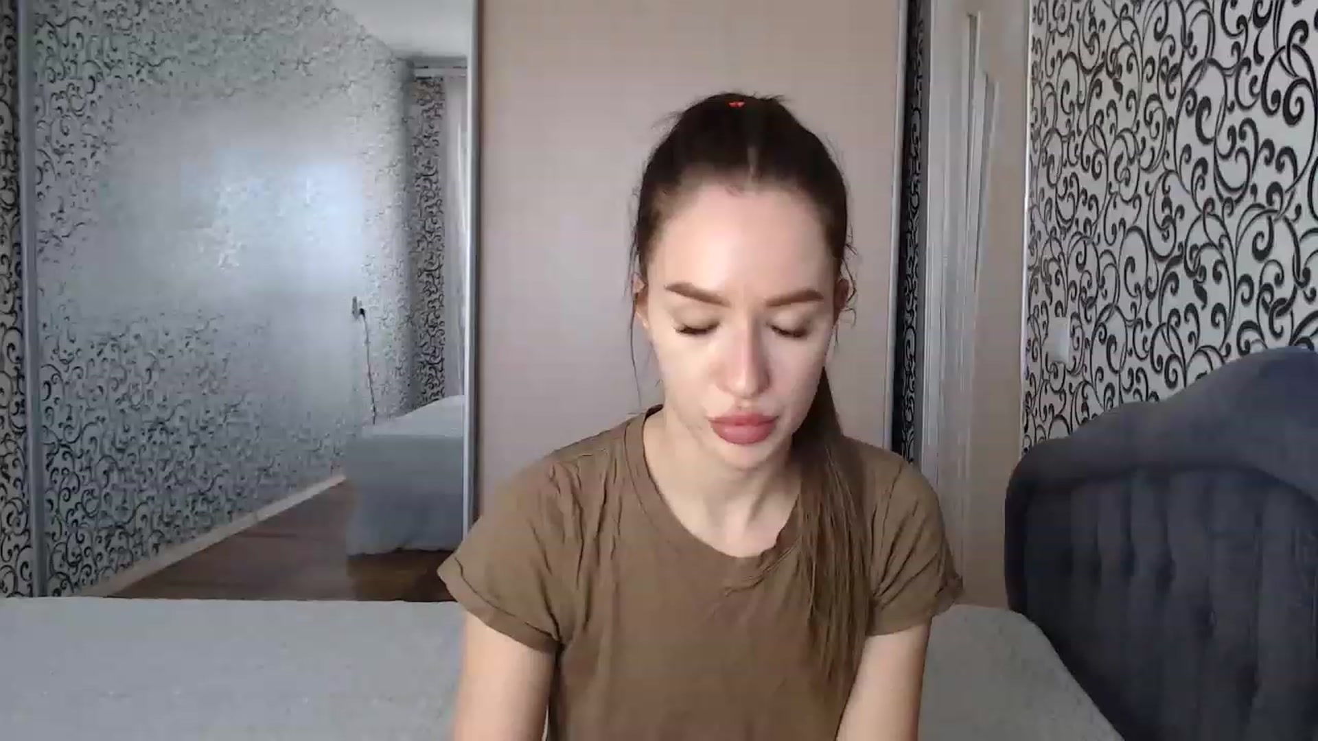 Gallery image thumbnail from LoveLovee111's myfreecams stream on, 03/13/2023, 13:19 image 2 of 20