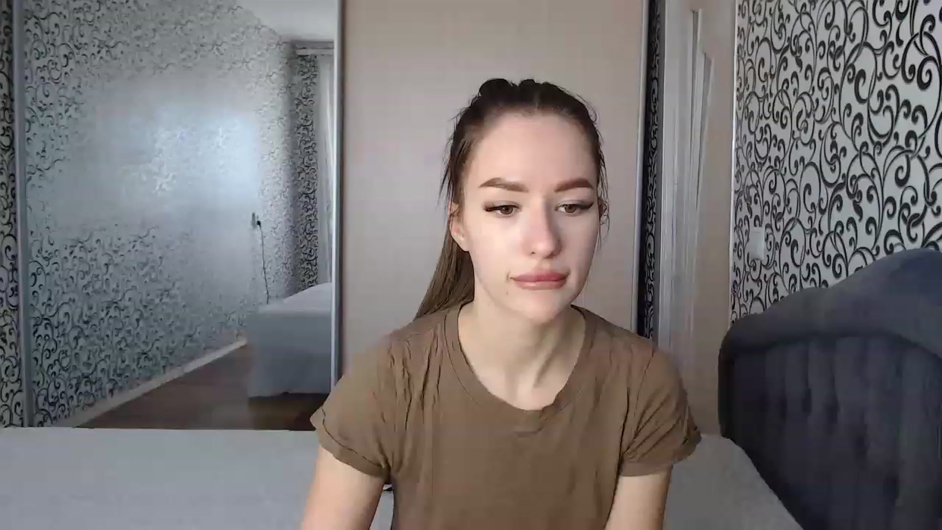 Gallery image thumbnail from LoveLovee111's myfreecams stream on, 03/13/2023, 13:19 image 7 of 20