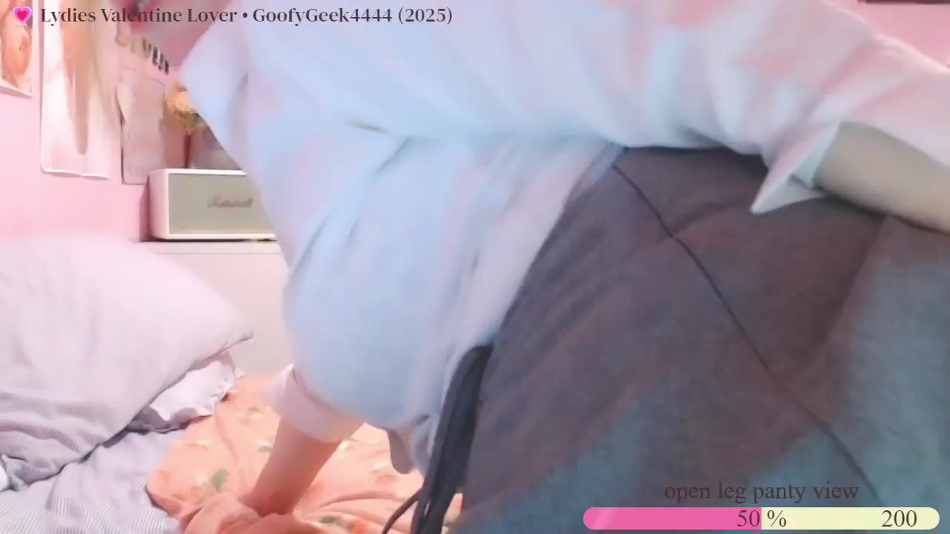 Gallery image thumbnail from LoveNote's myfreecams stream on, 02/05/2025, 21:17 image 13 of 20