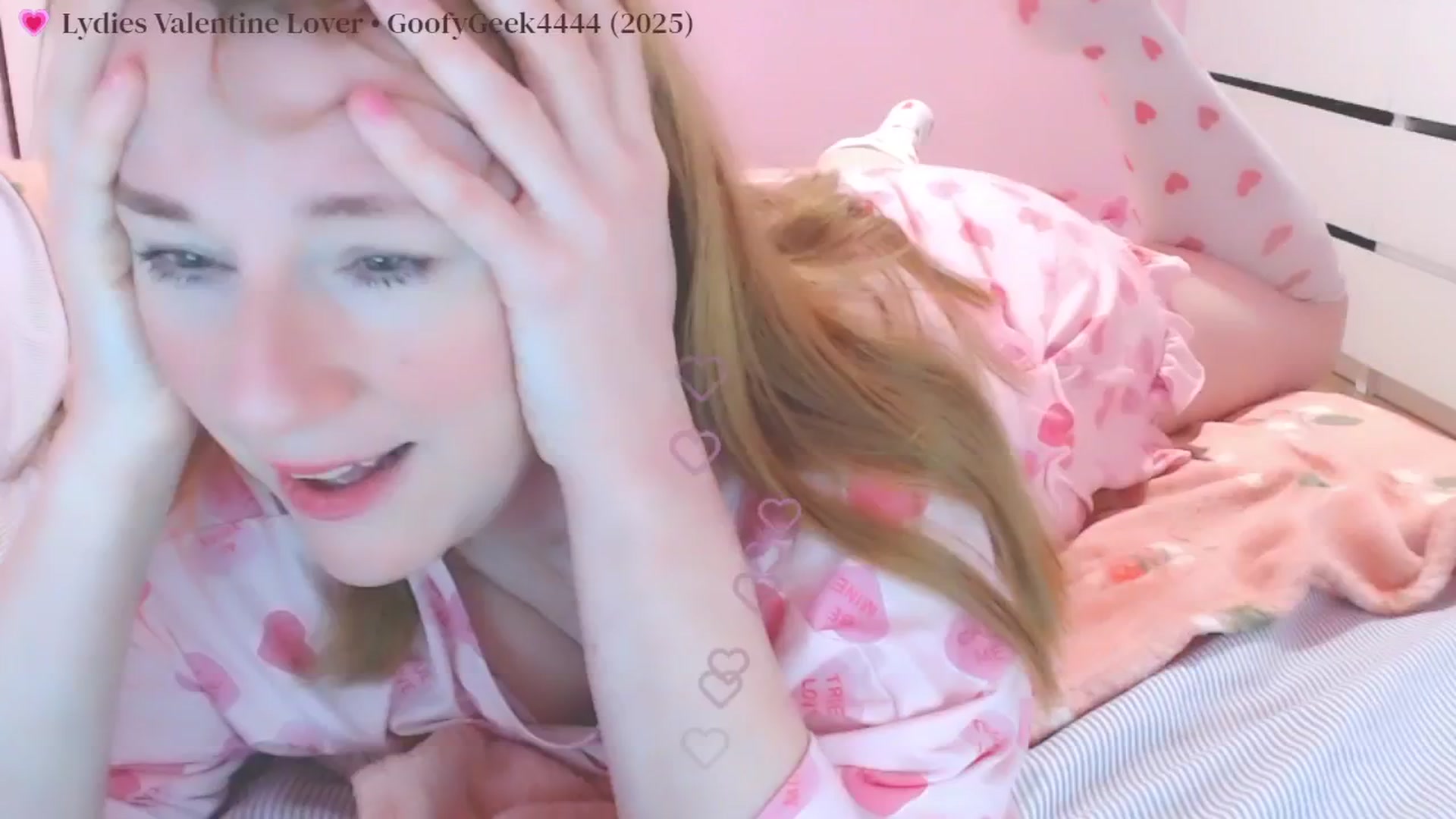 Gallery image thumbnail from LoveNote's myfreecams stream on, 02/14/2025, 22:07 image 5 of 20
