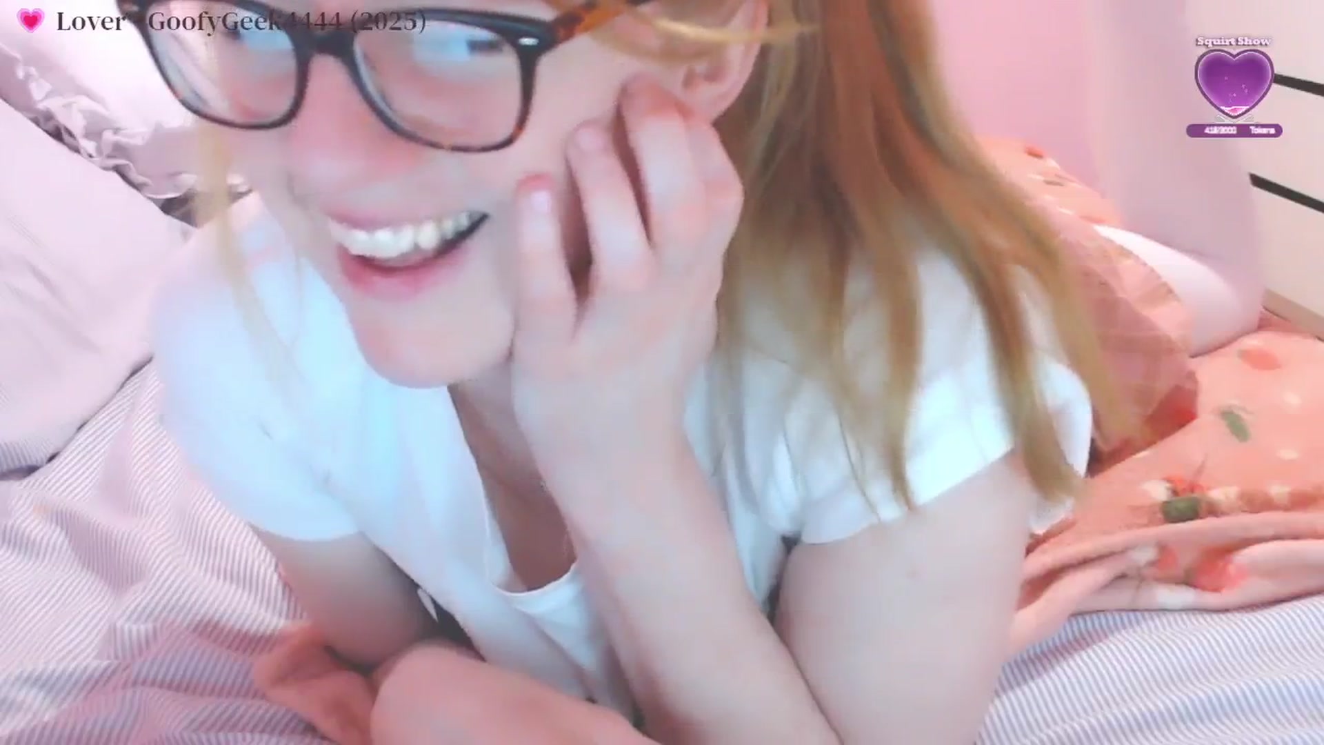 Gallery image thumbnail from LoveNote's myfreecams stream on, 02/19/2025, 22:23 image 5 of 20