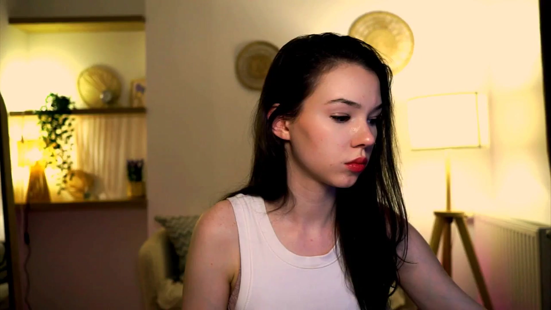 Gallery image thumbnail from LovePilll's myfreecams stream on, 05/10/2025, 18:14 image 13 of 20
