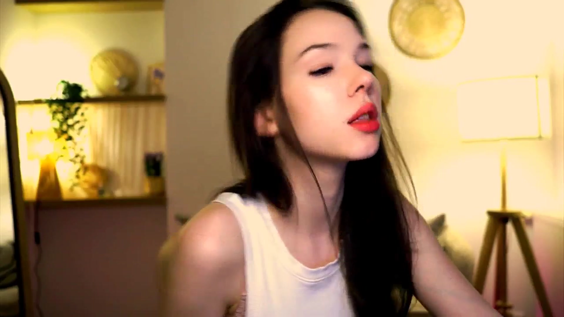 Gallery image thumbnail from LovePilll's myfreecams stream on, 05/10/2025, 18:14 image 19 of 20