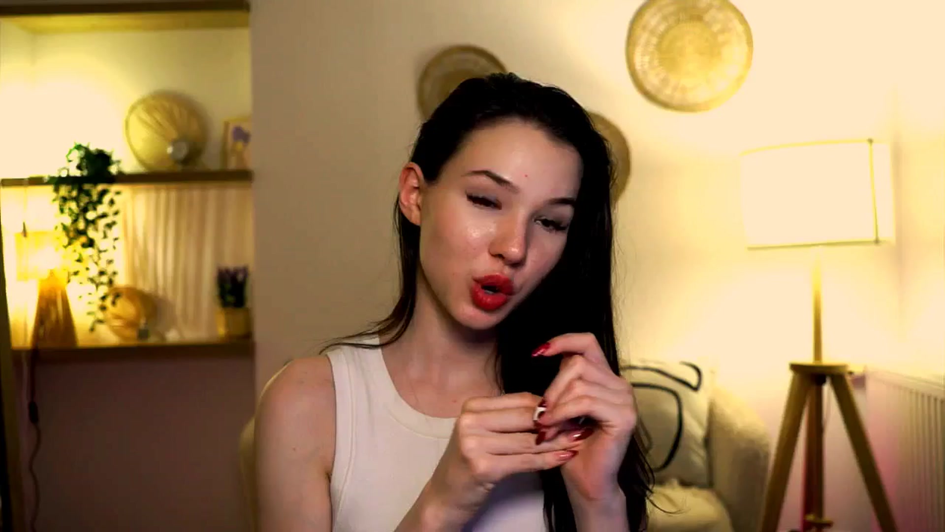 Gallery image thumbnail from LovePilll's myfreecams stream on, 05/10/2025, 21:32 image 13 of 20