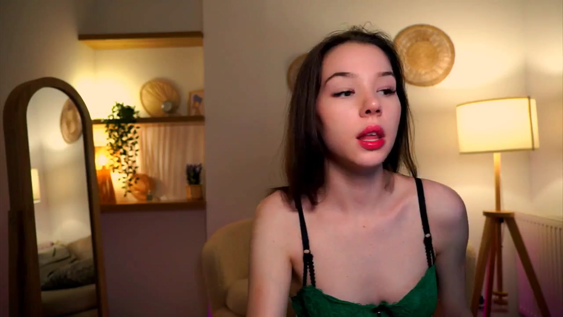 Gallery image thumbnail from LovePilll's myfreecams stream on, 05/15/2025, 21:11 image 11 of 20
